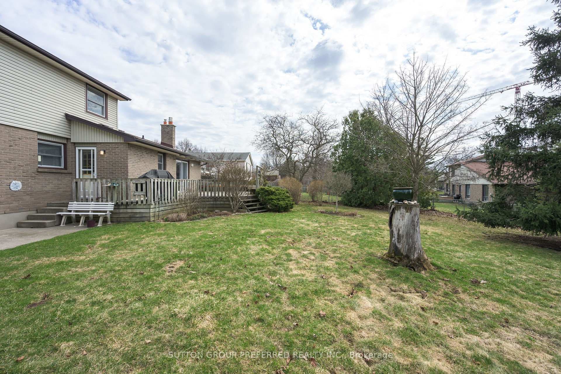 115 Brixham Crescent photo 9