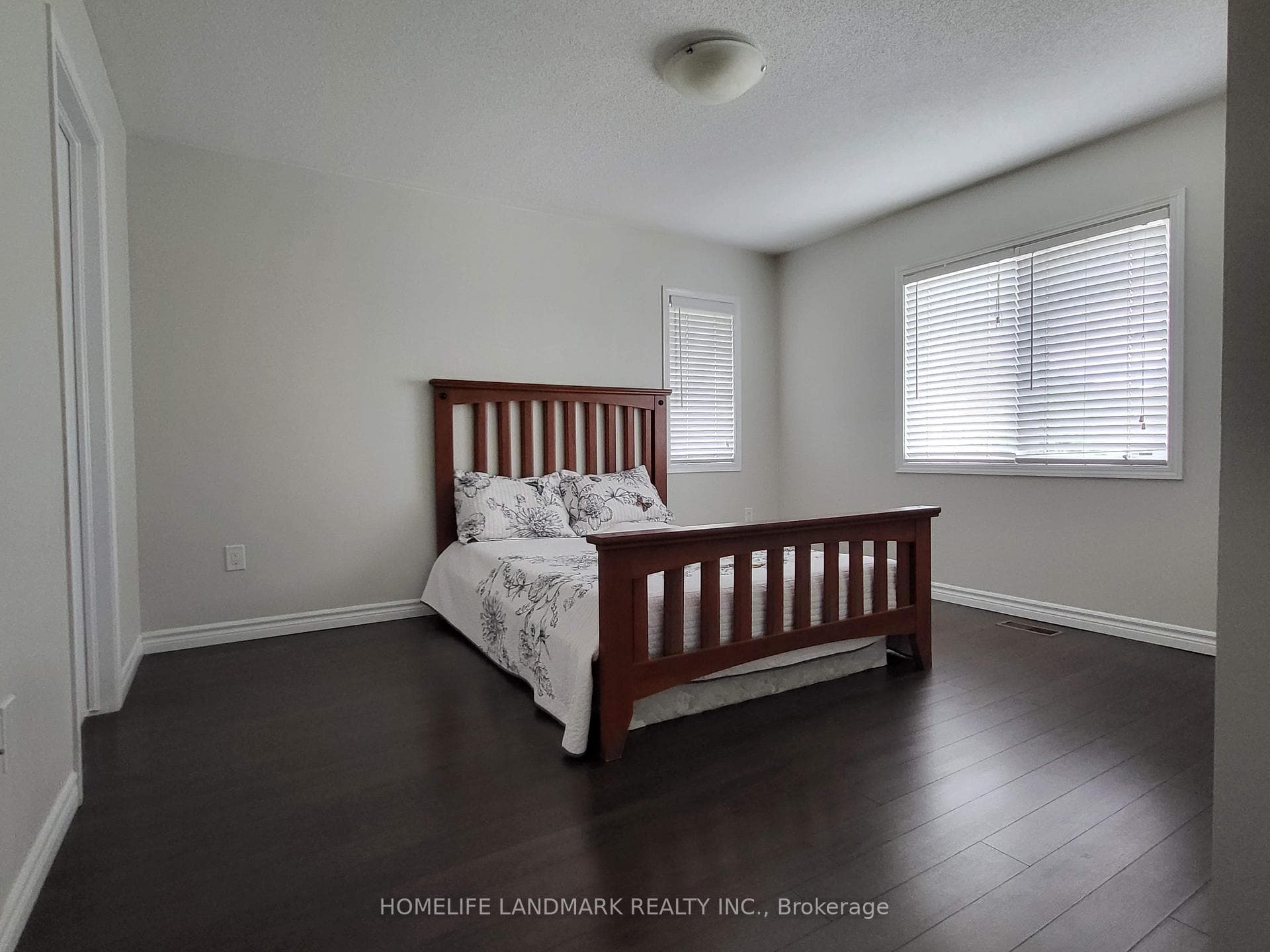 388 Clarkson Gate photo 12