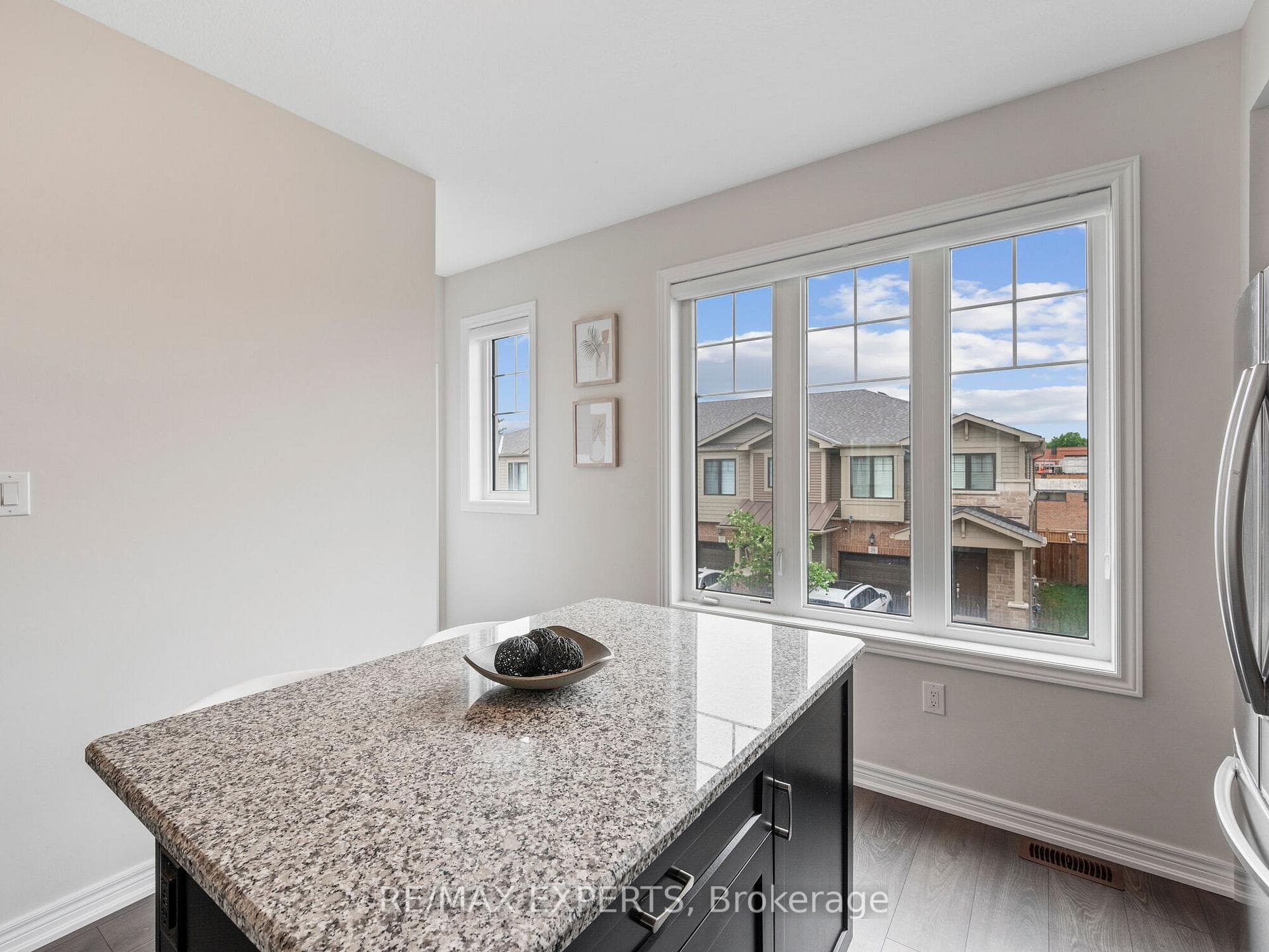 20 Hibiscus Lane photo 17