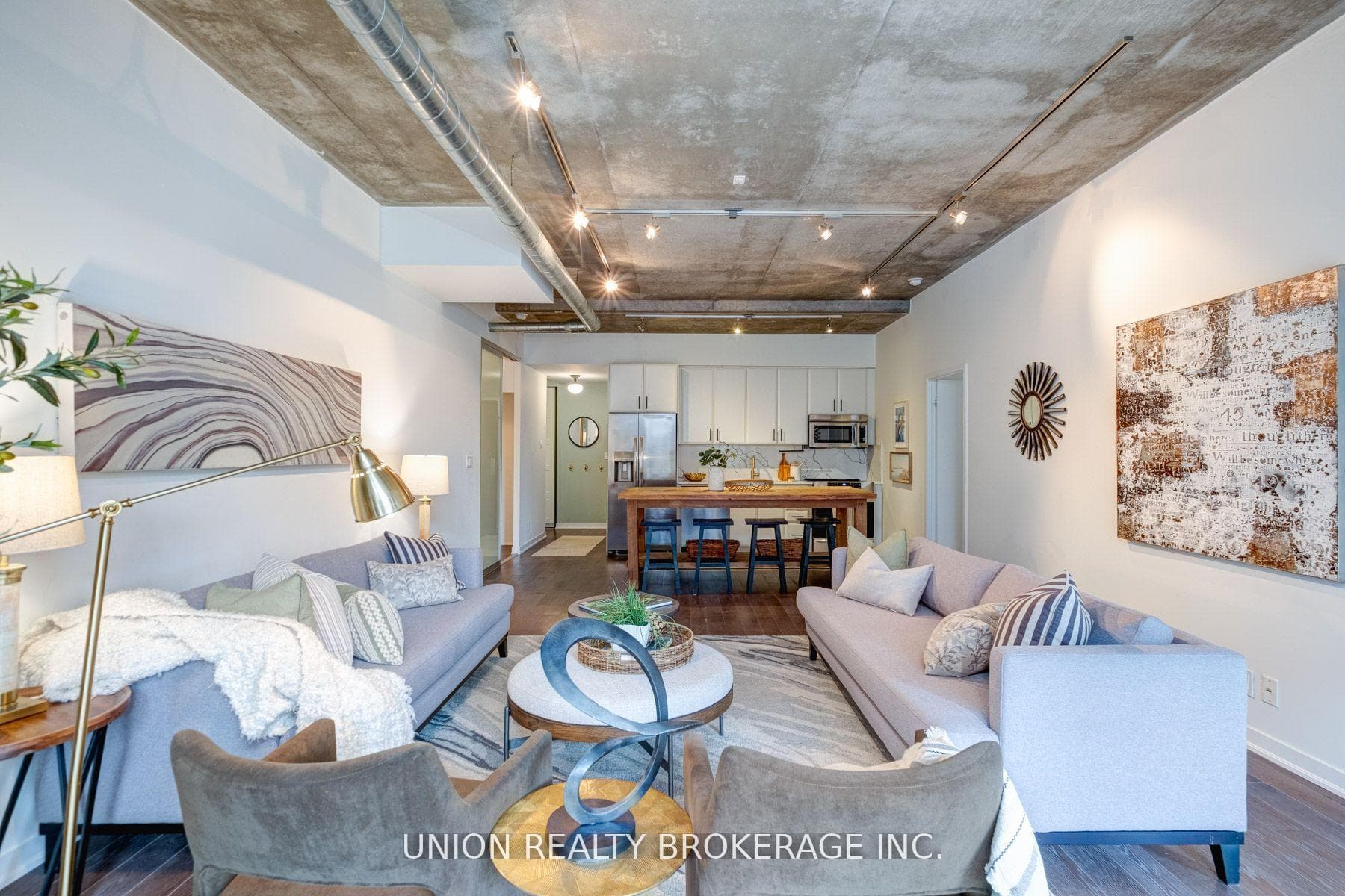 201 Carlaw Avenue Unit 105 photo 10