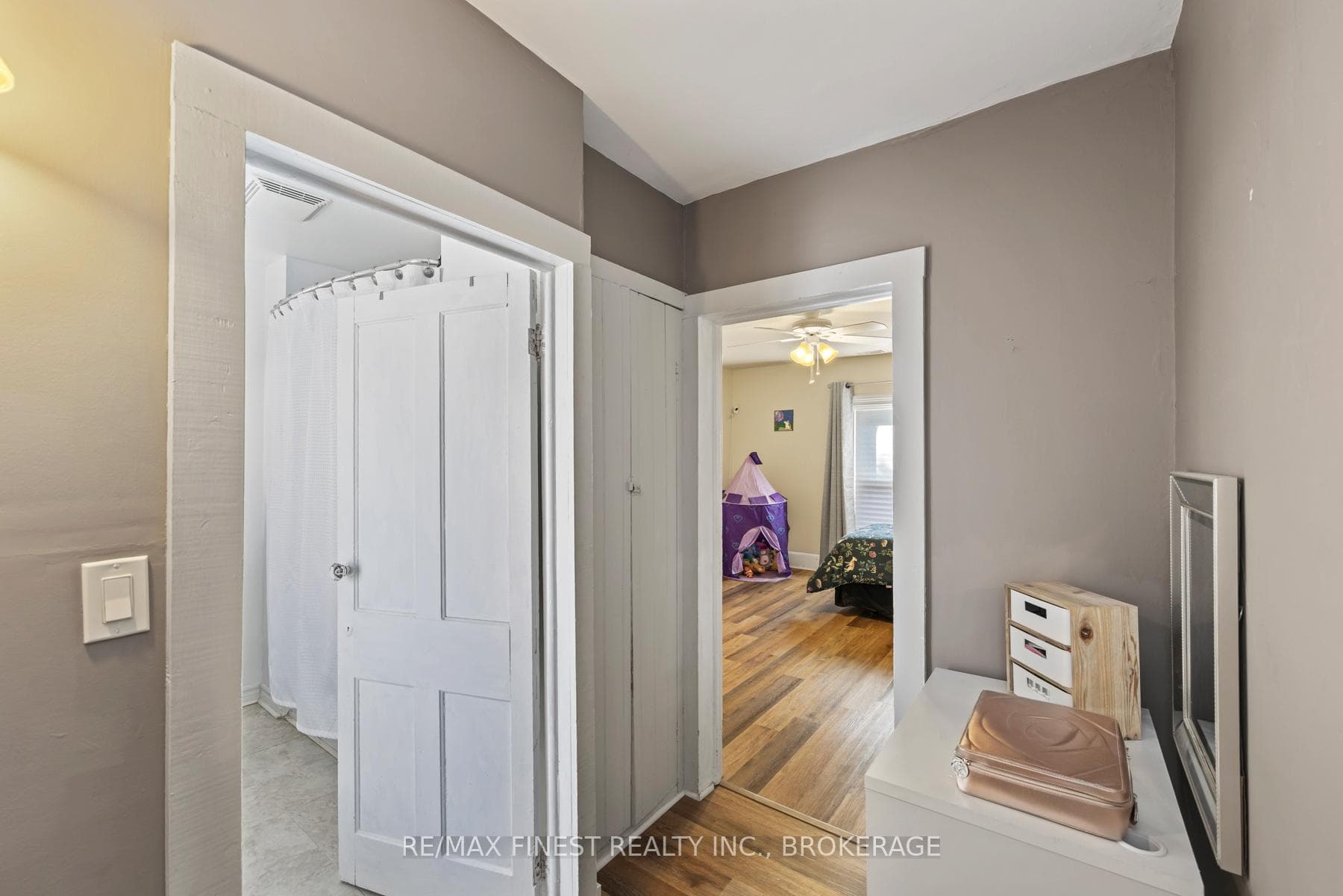 36 William Street photo 25