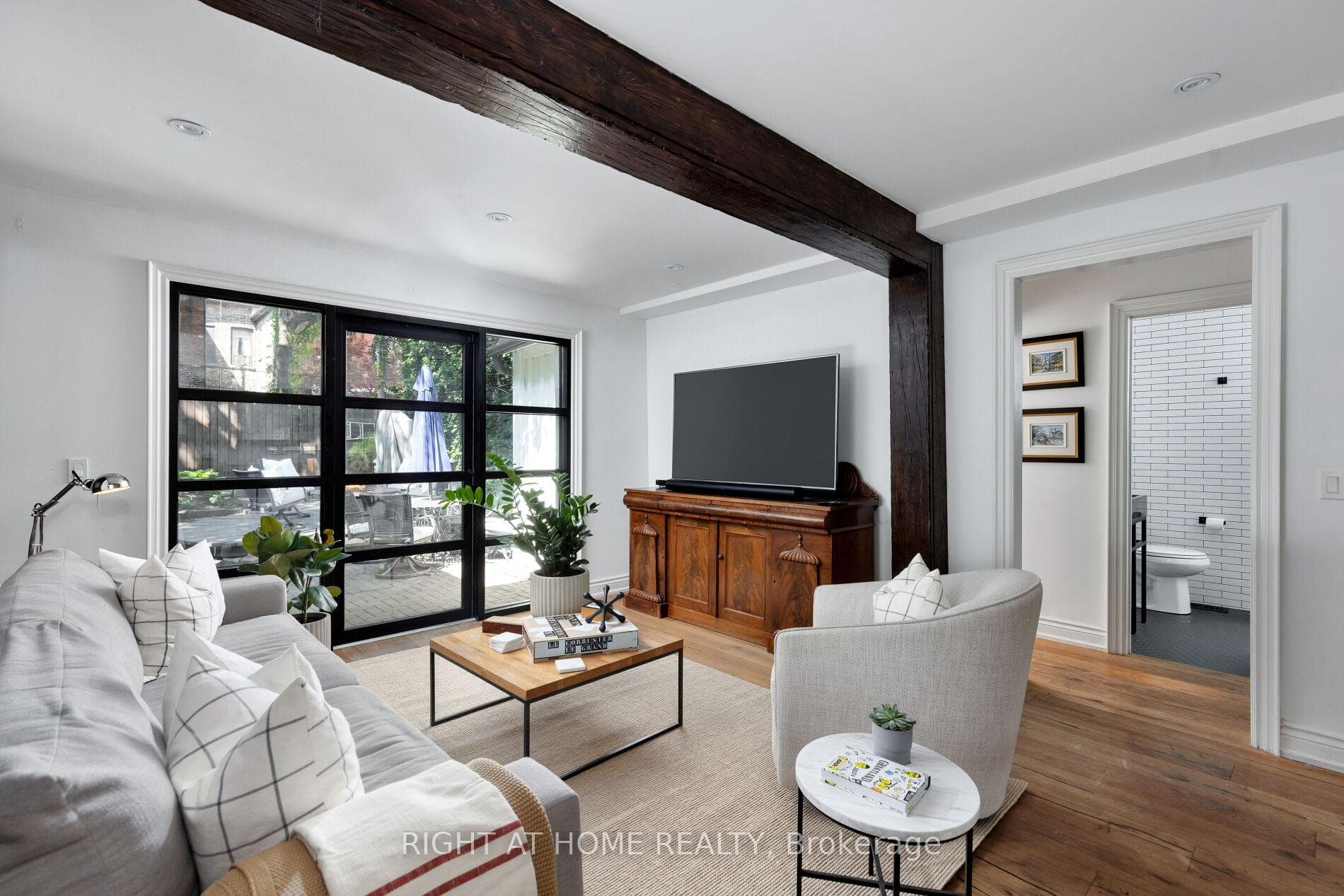266 Ontario Street photo 21