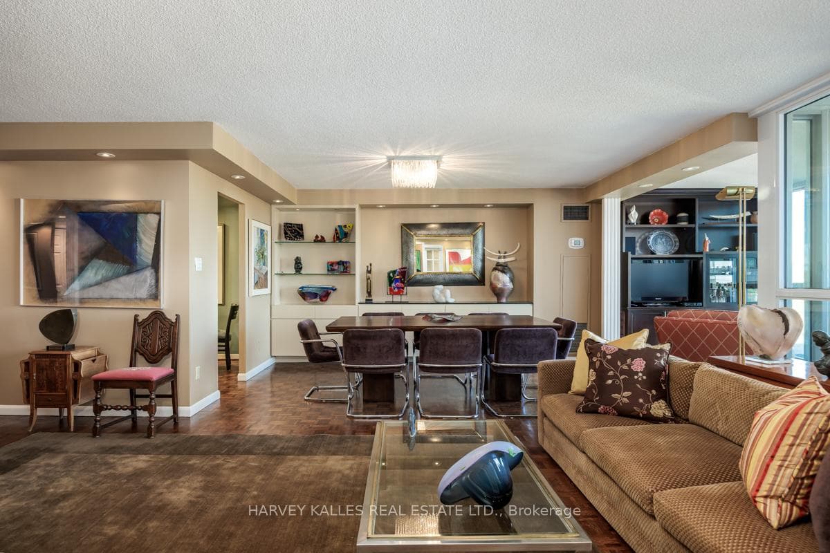 278 Bloor Street Unit 1104 photo 8