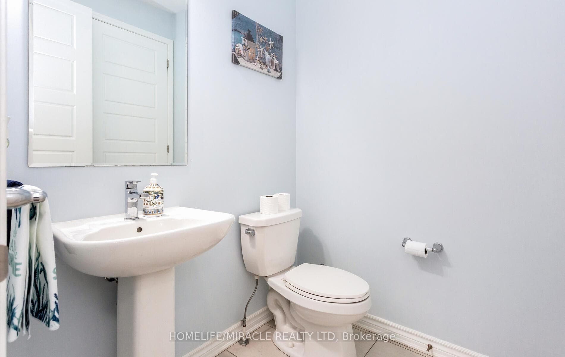 POWDER ROOM