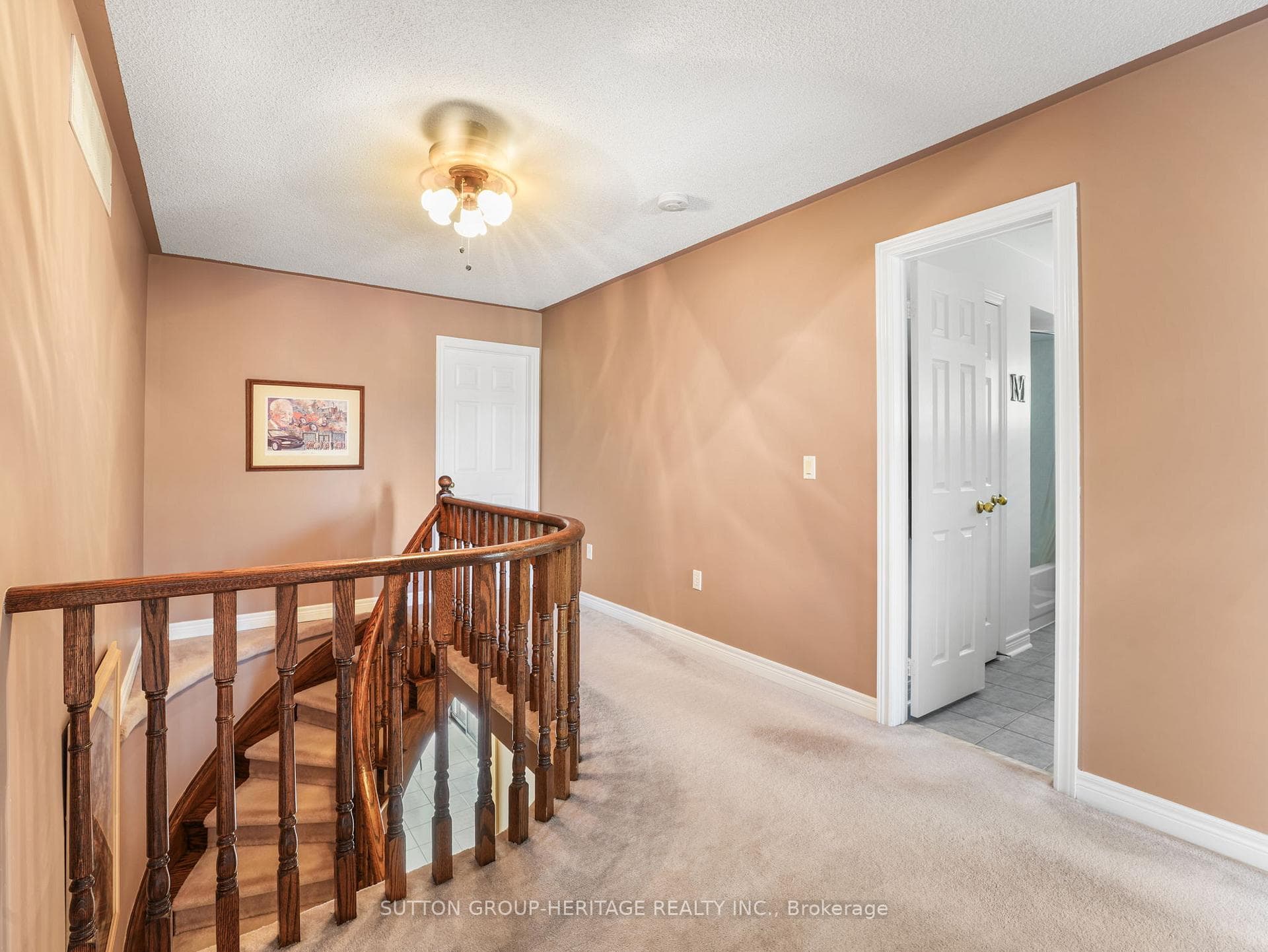 51 Annie Crescent photo 16