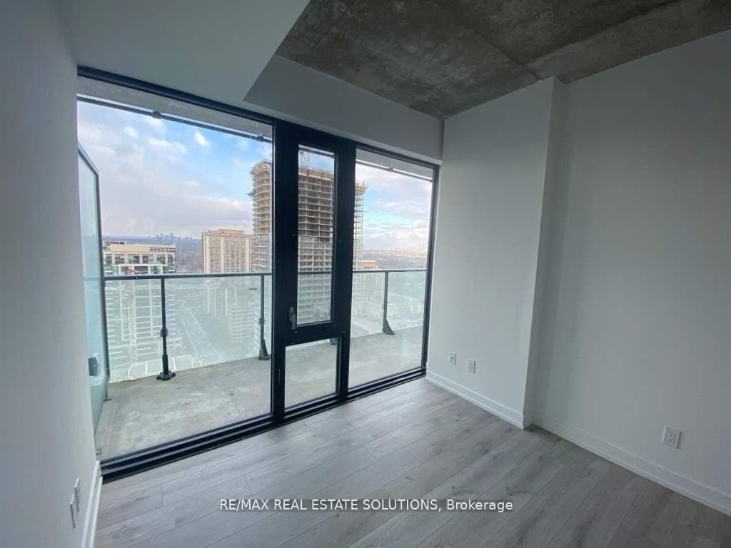 161 Roehampton Avenue Unit 2504 photo 8