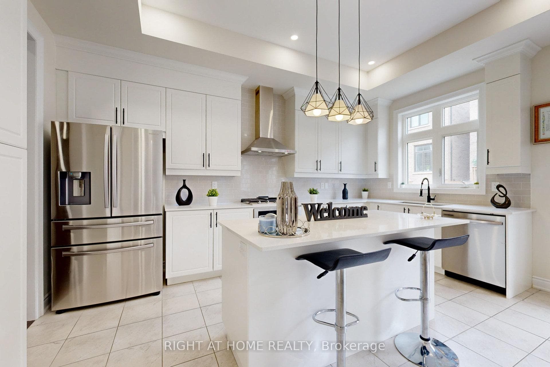 1332 Queens Plate Road photo 15