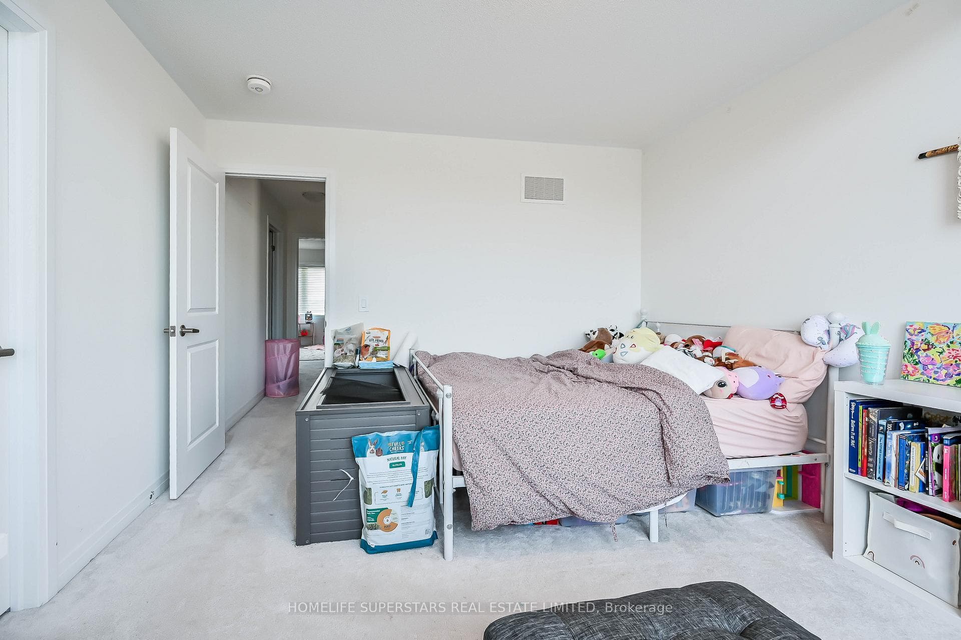 156 Freedom Crescent photo 36