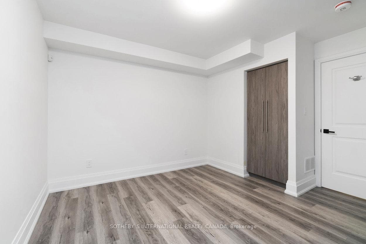 44 Larkin Avenue Unit D photo 10