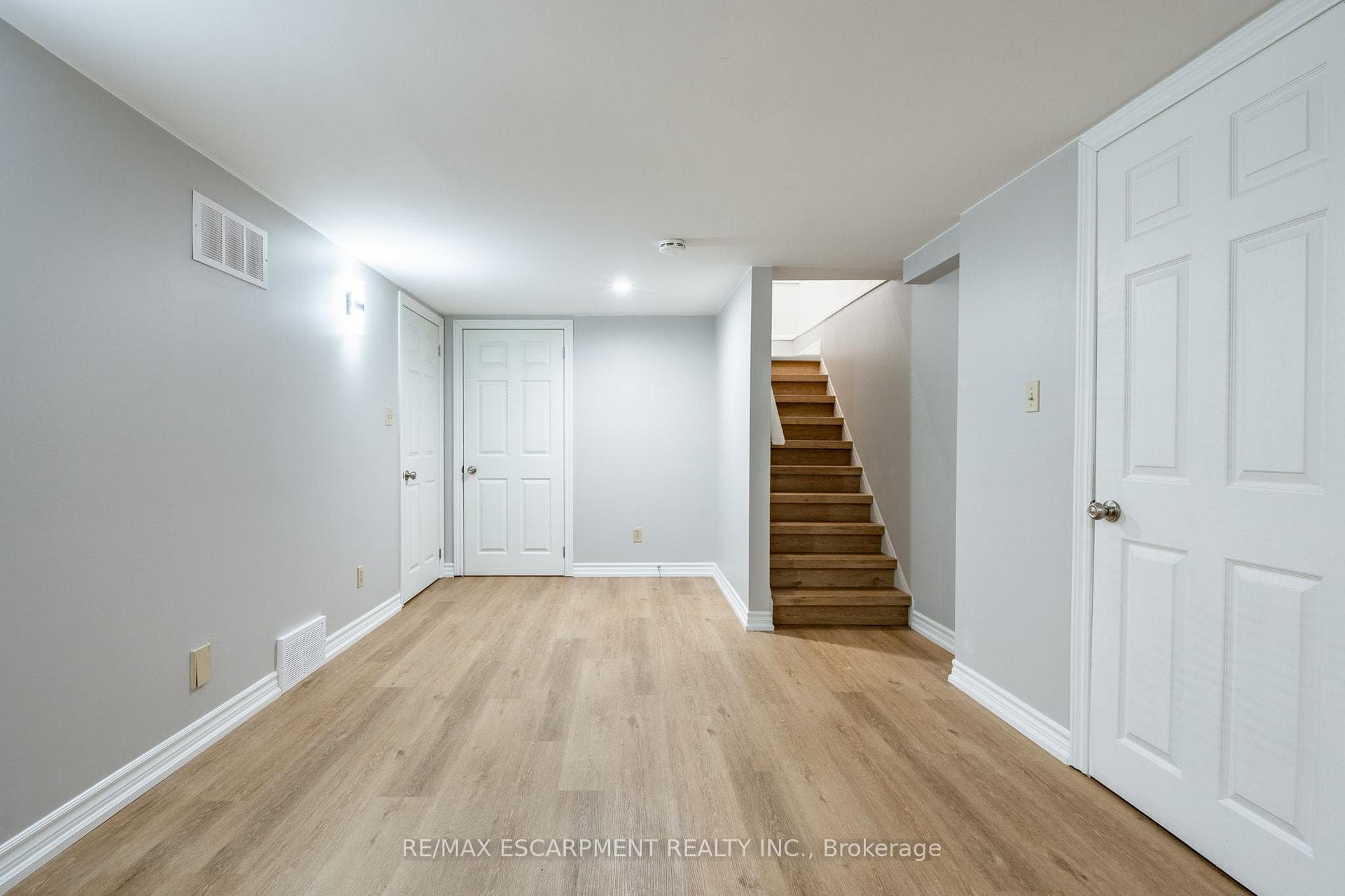 14 Lakeview Avenue photo 20