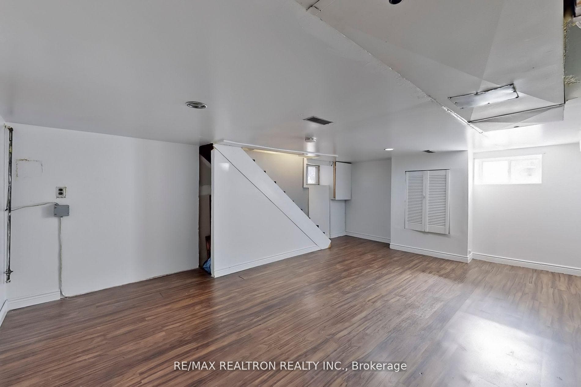 730 Willard Avenue photo 33