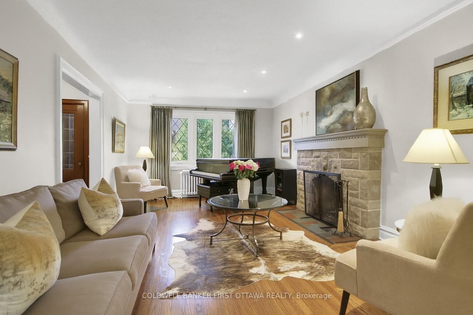 381 Huron Avenue photo 6
