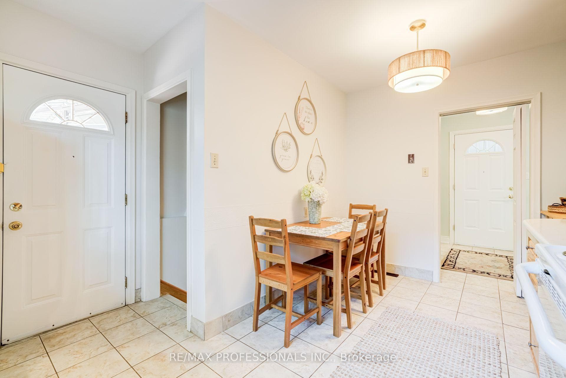 48 Genthorn Avenue photo 20