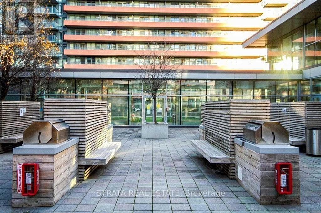 4K Spadina Avenue Unit 920 photo 20