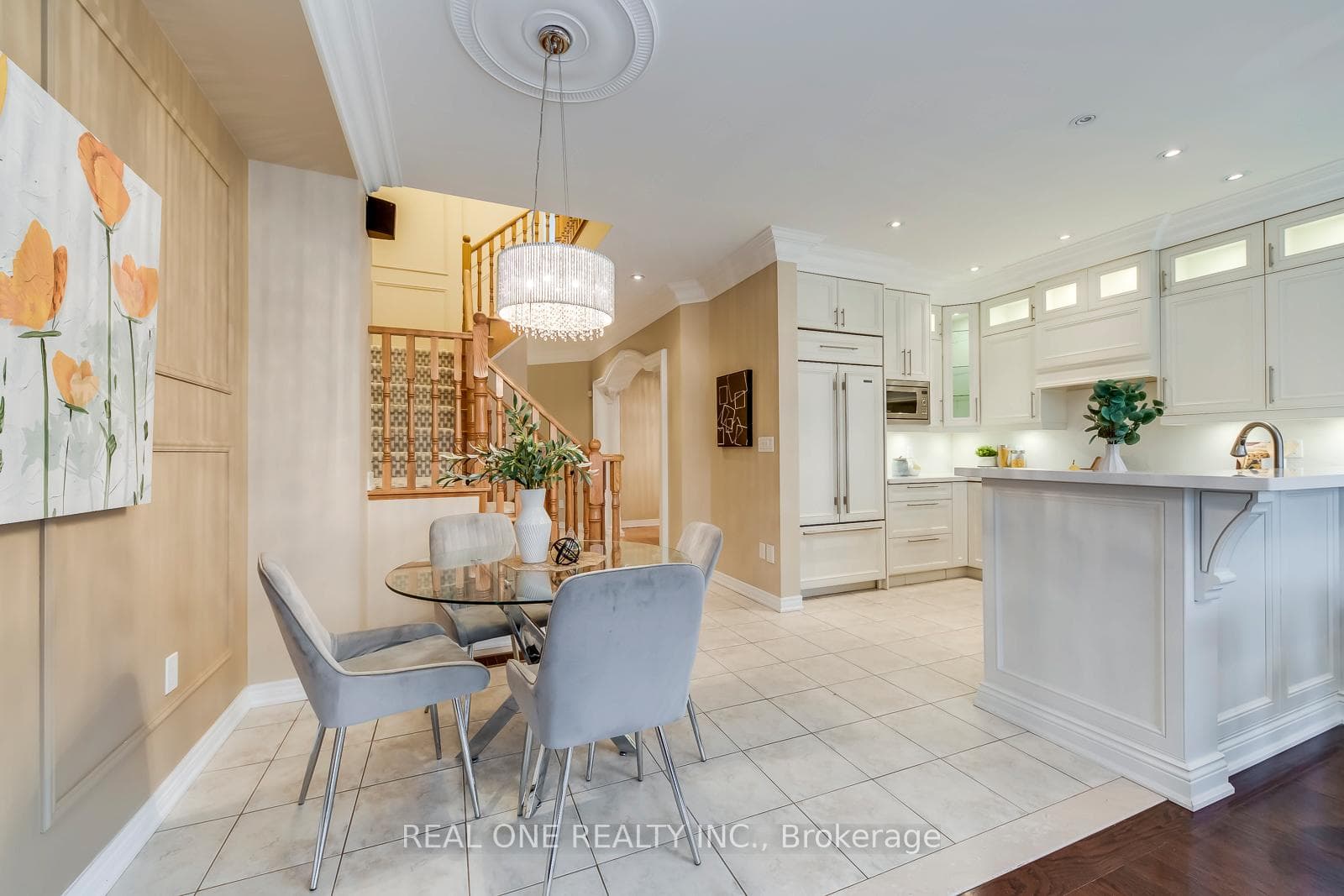 1407 Craigleith Road photo 8