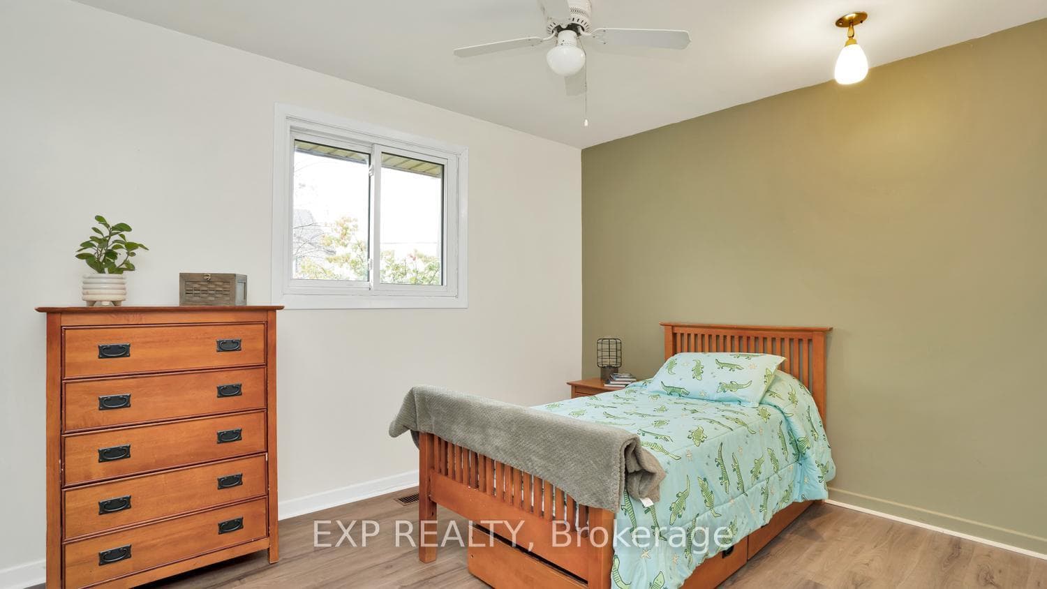 167 Railway Avenue photo 16