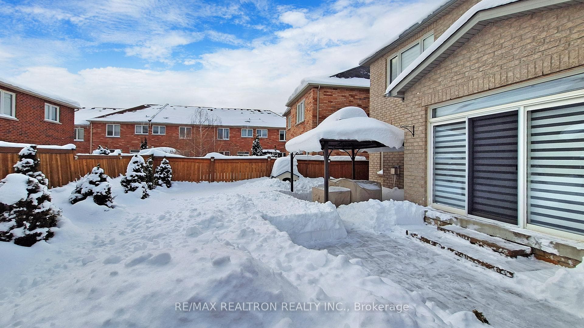 15 Belfry Drive photo 41