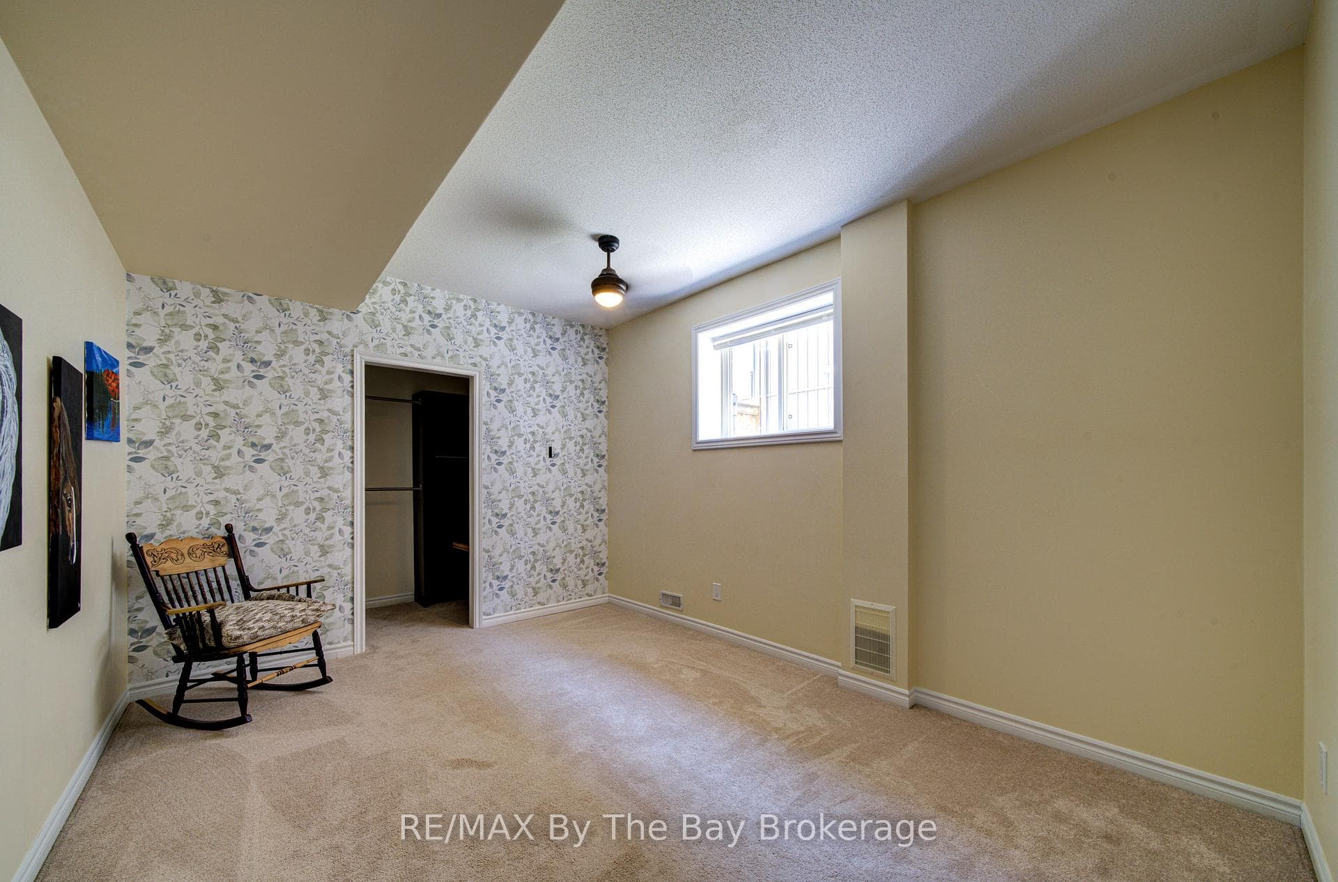 100 ALLEGRA Drive photo 34