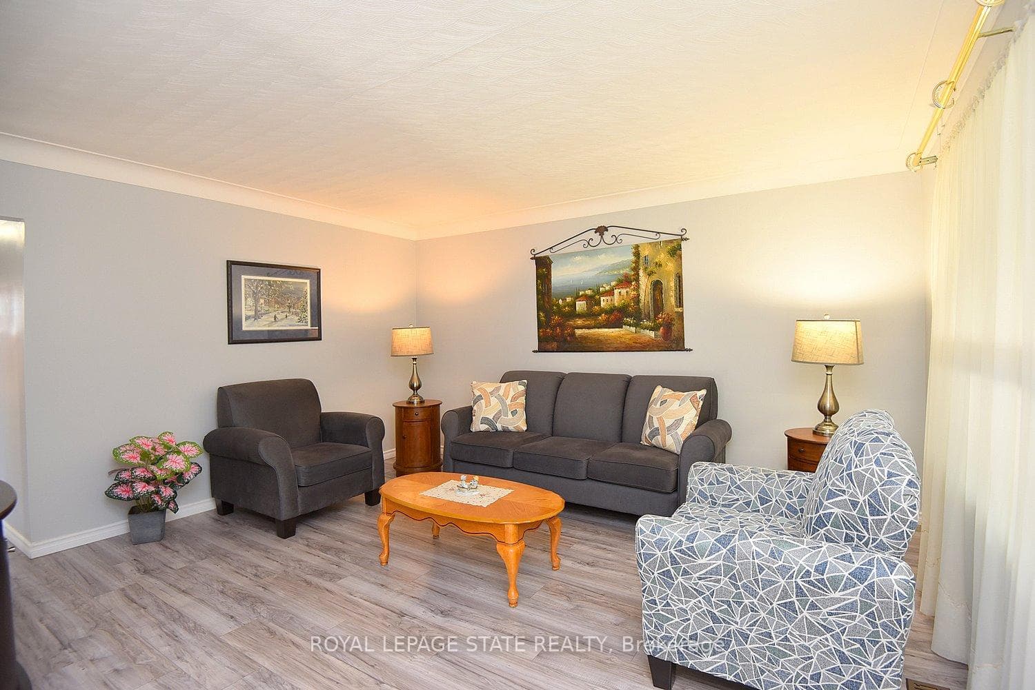10 Alderney Avenue photo 10