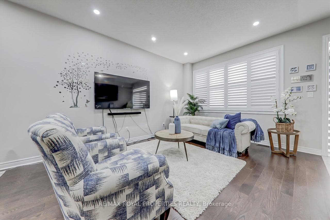 2604 Cerise Manor photo 13