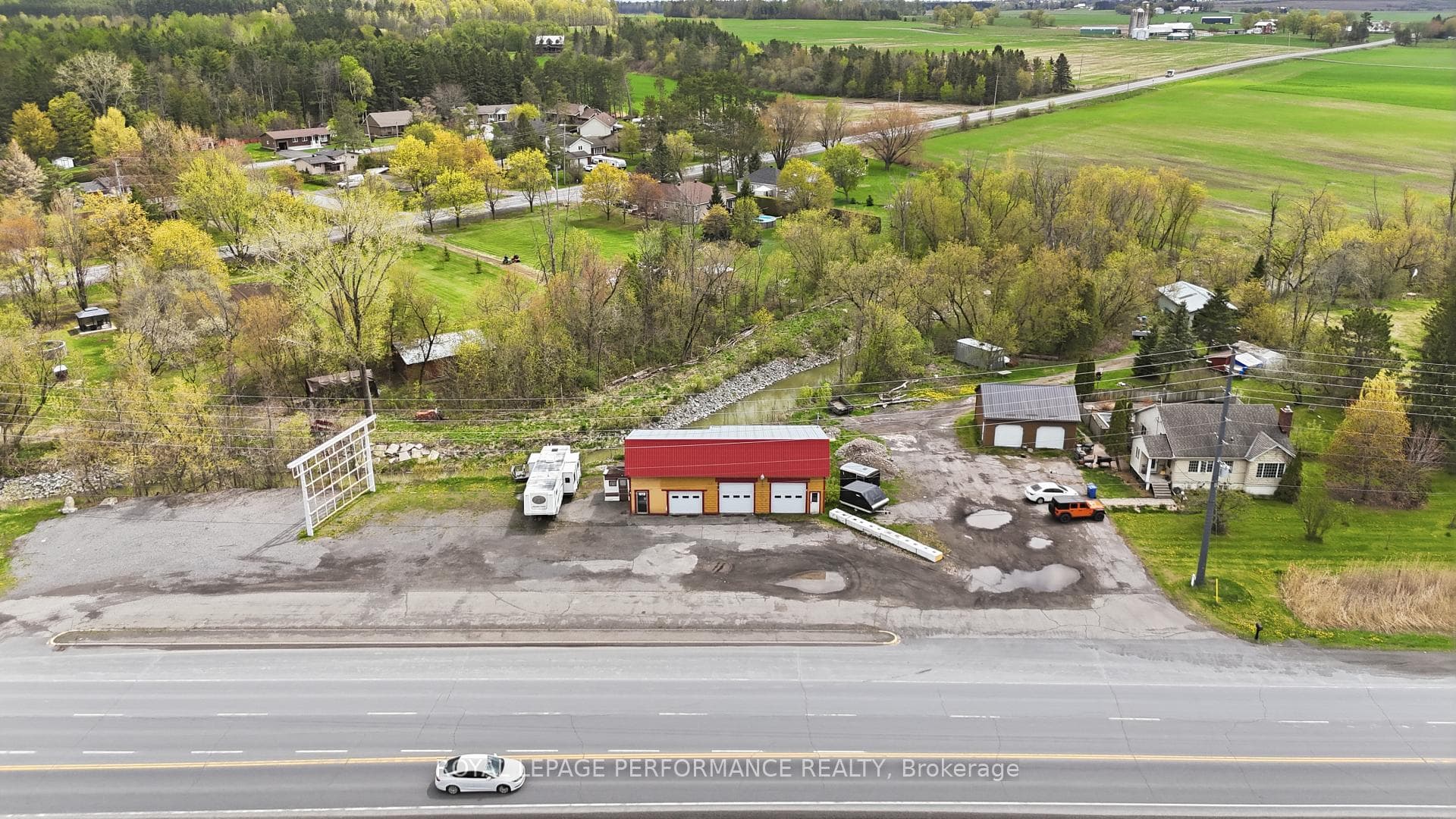 1019 County Rd 17 Road photo 18