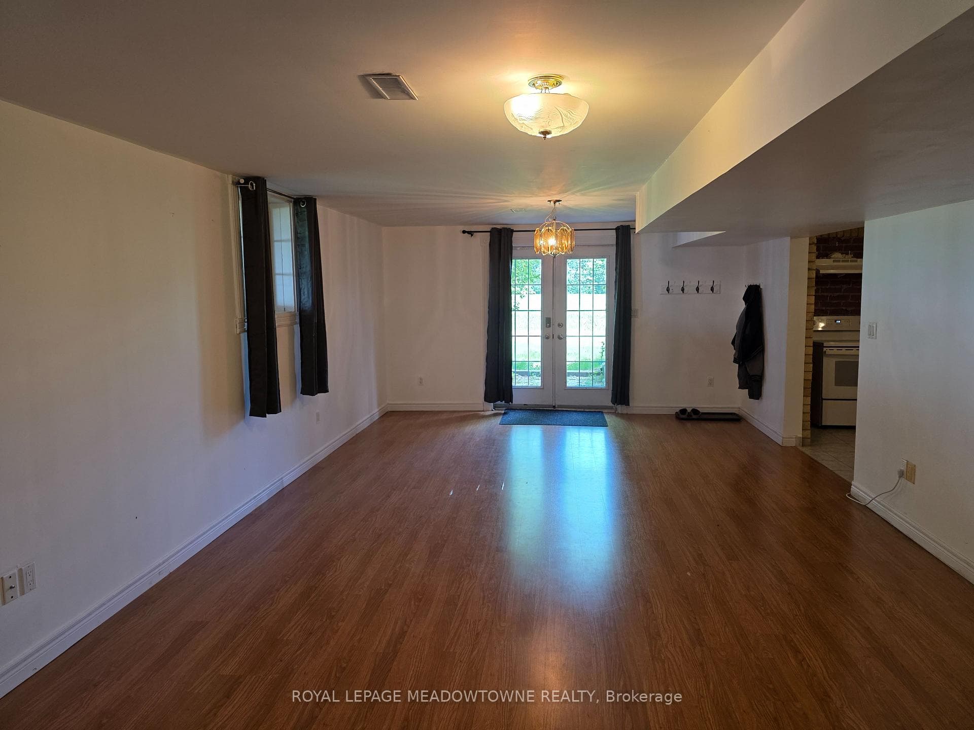 13727 Creditview Road photo 22