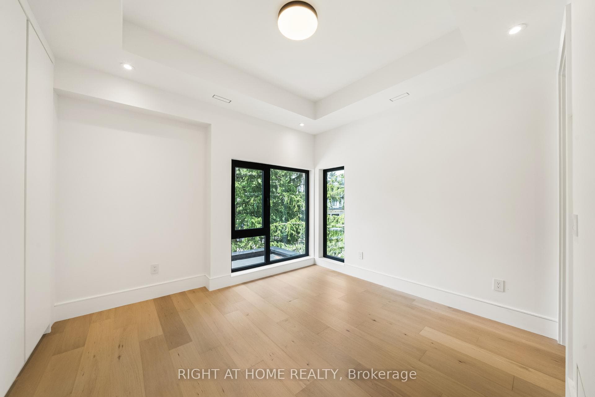 1209 Canterbury Road photo 32