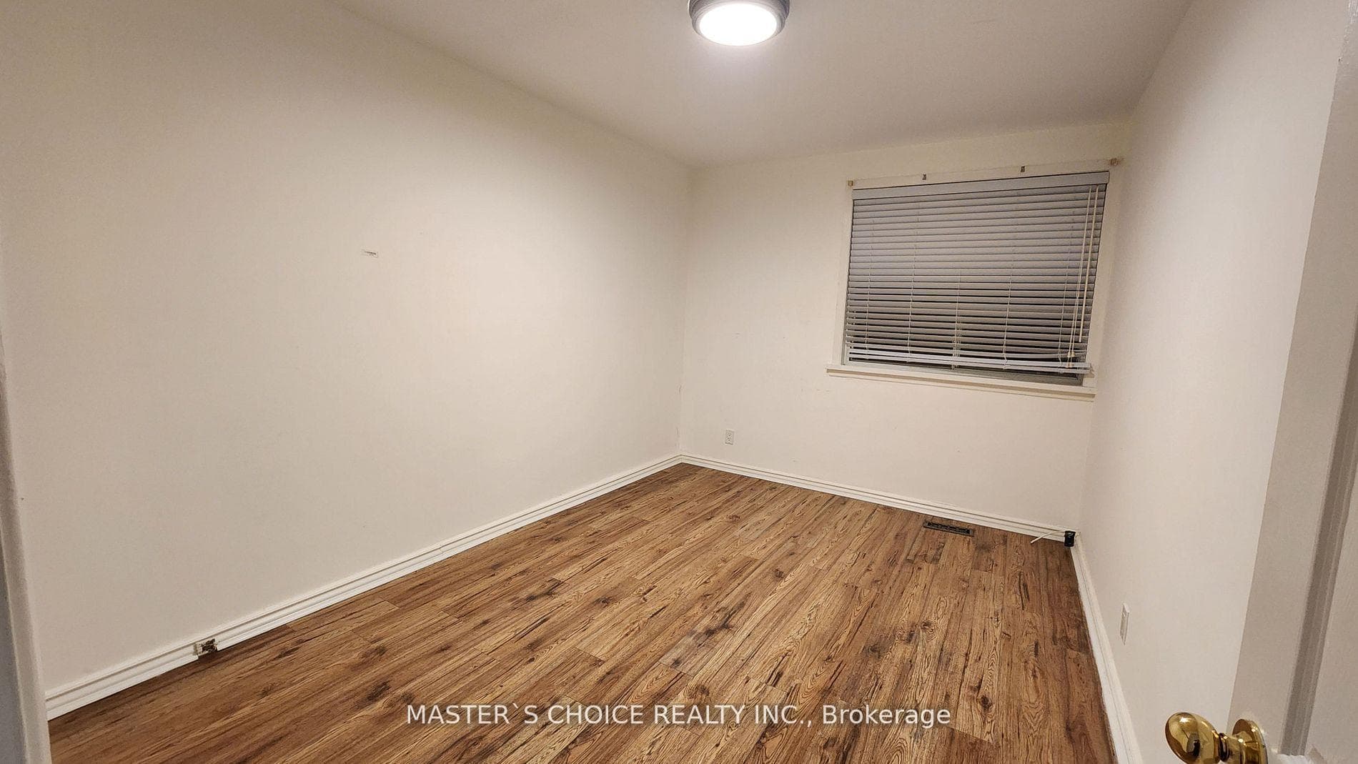 344 Taylor Mills Drive Unit Upper photo 8
