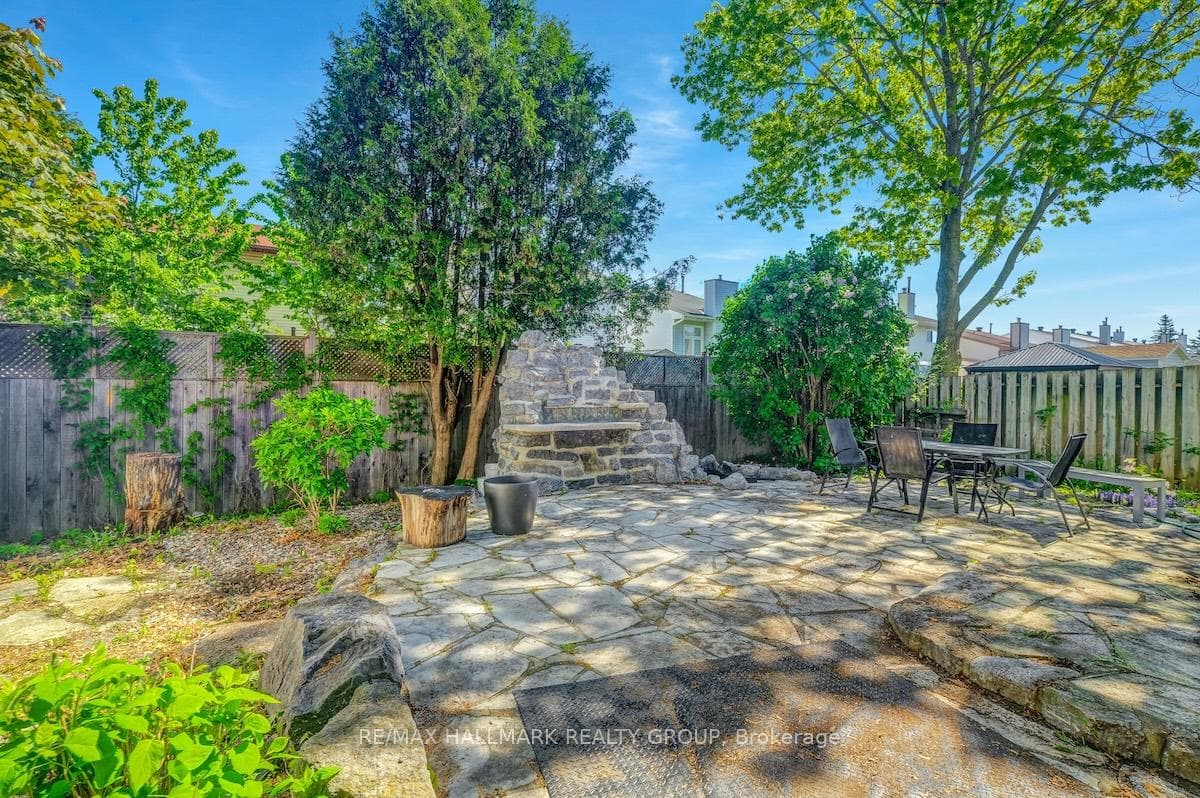 6403 Viseneau Drive photo 14