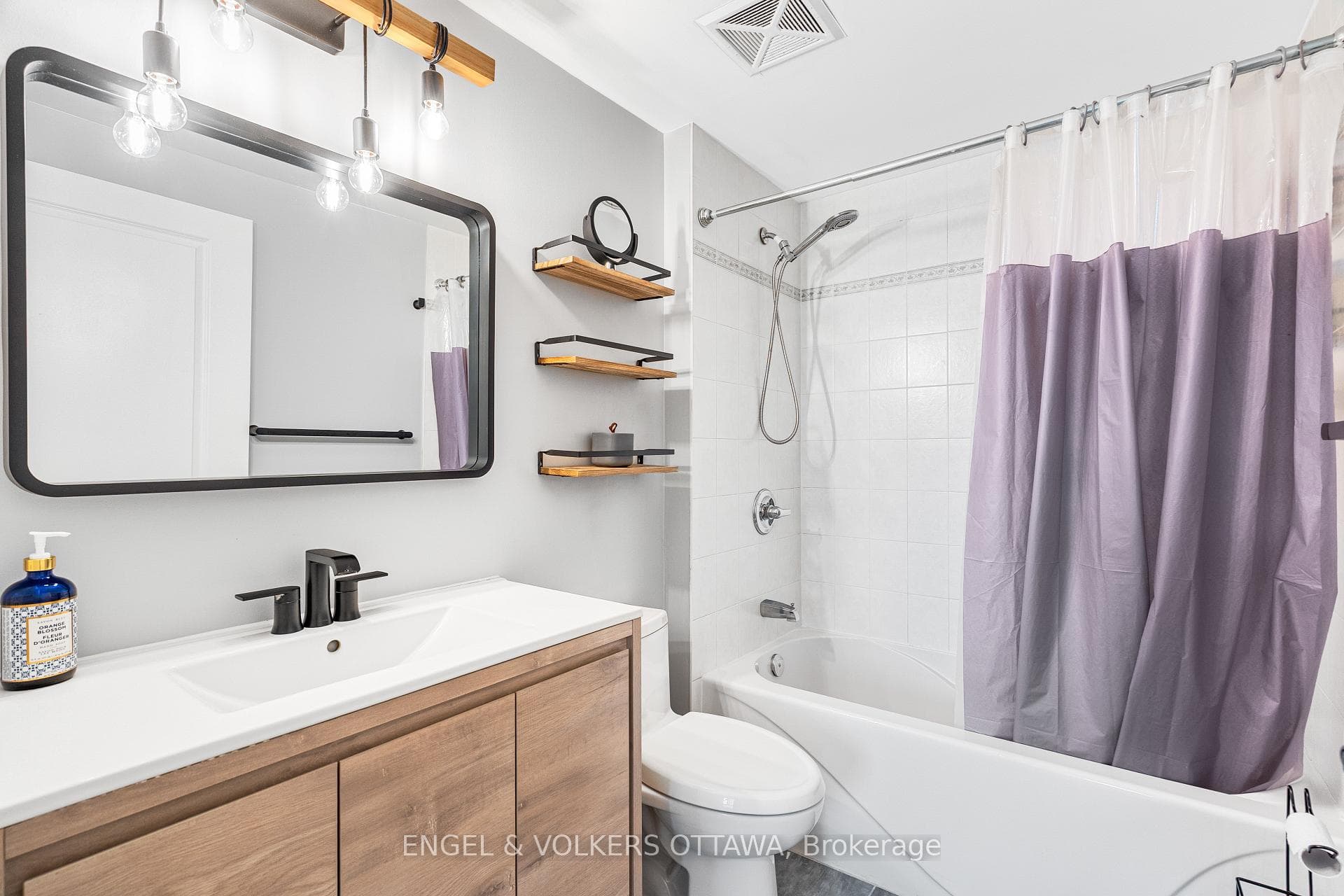 200 RIDEAU Street Unit 202 photo 28