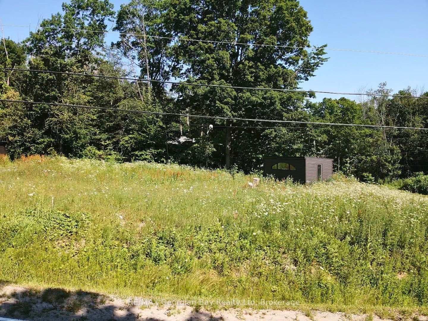 440 David Avenue photo 3
