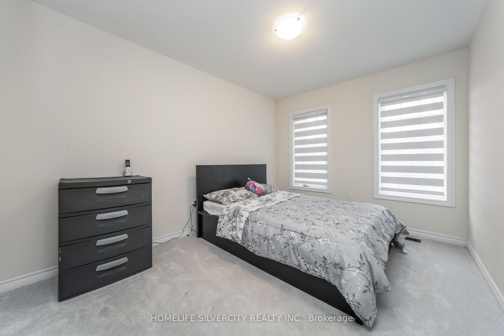 96 Brown Street photo 34