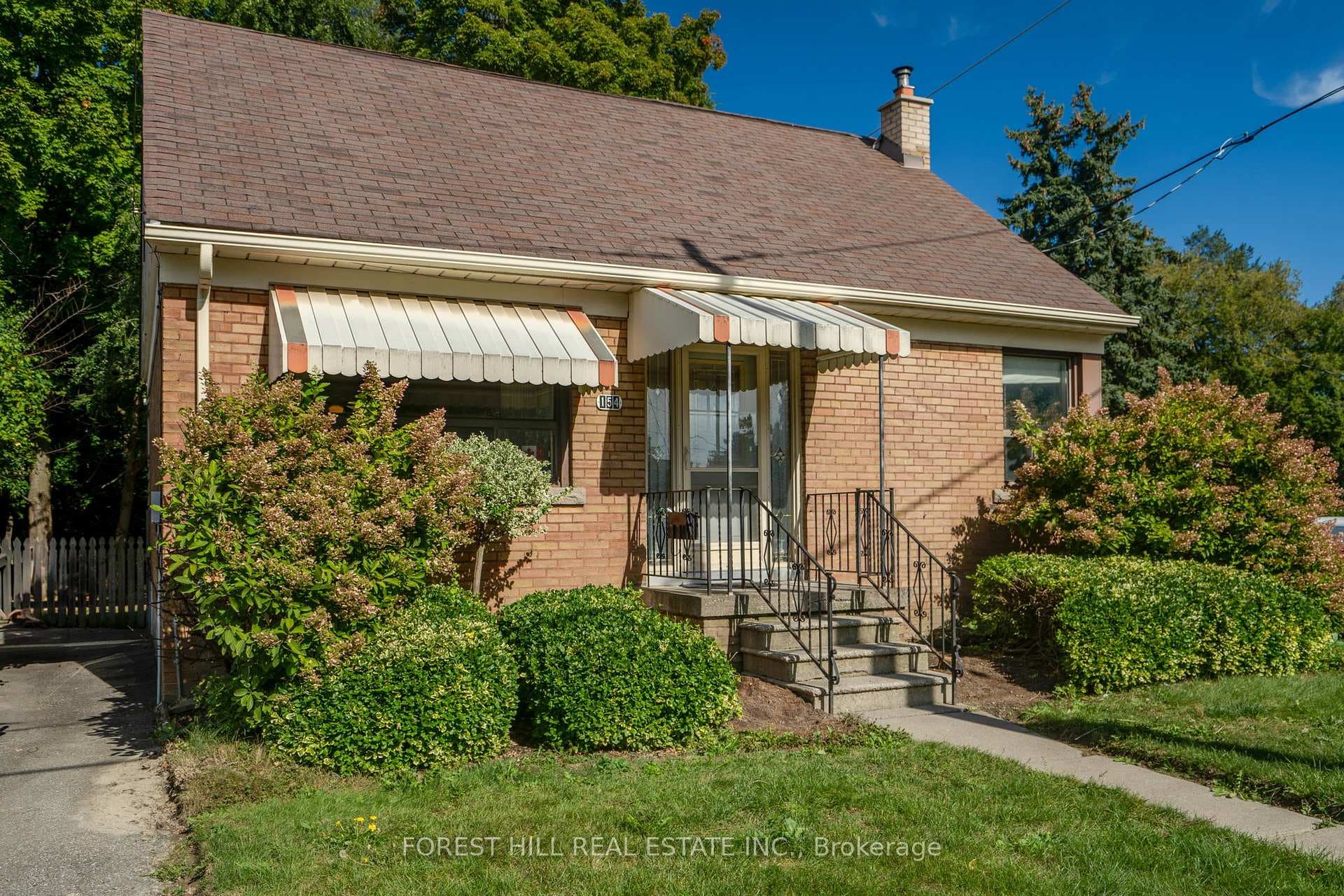 154 Glen Albert Drive photo 2