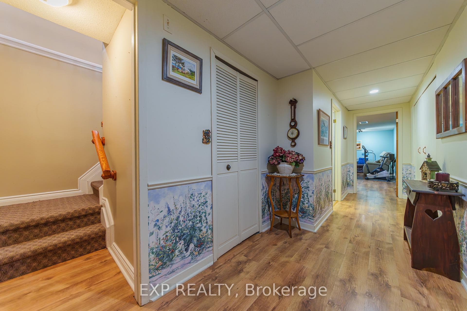 49 Parkmount Crescent photo 27