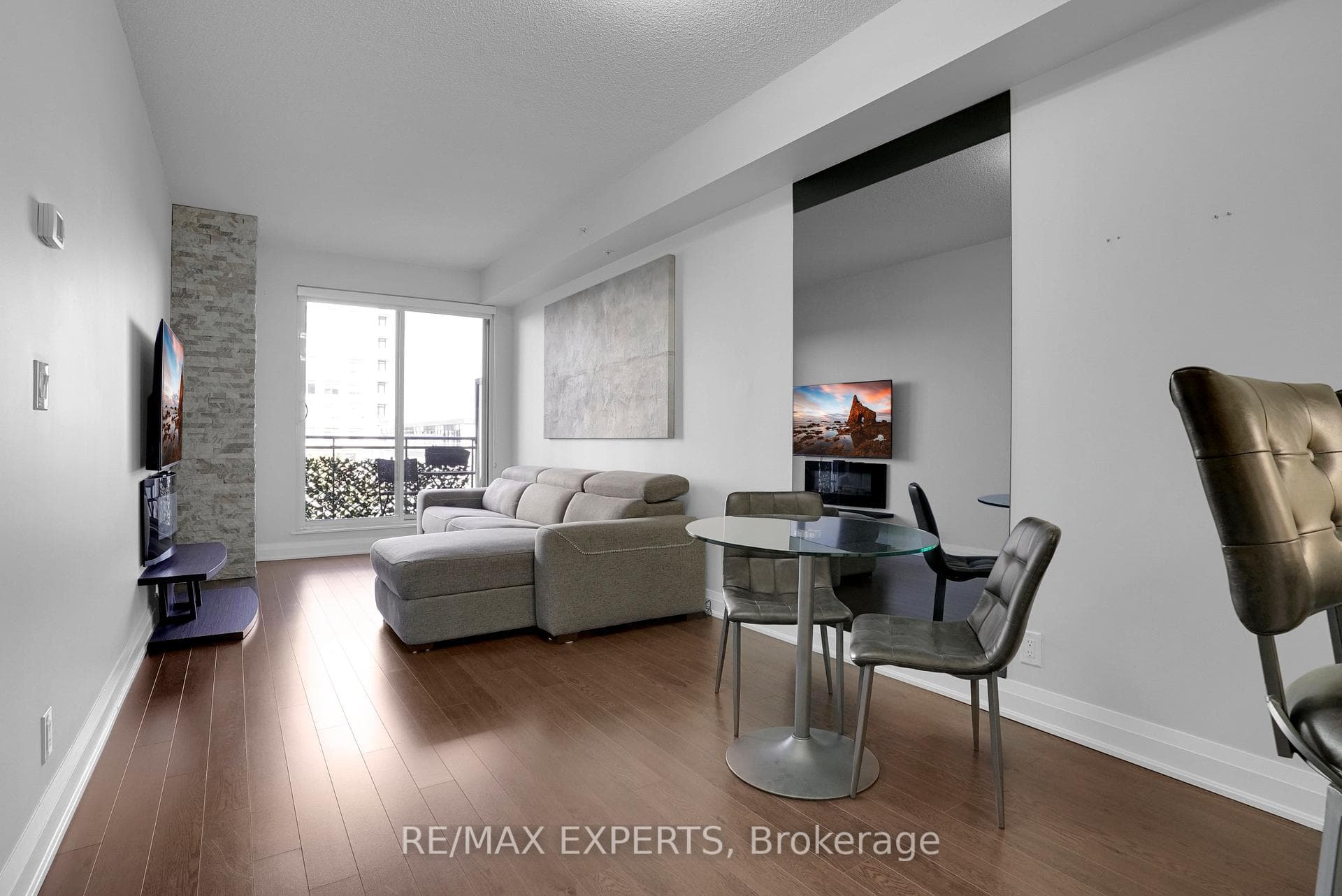 24 Woodstream Boulevard Unit 208 photo 11