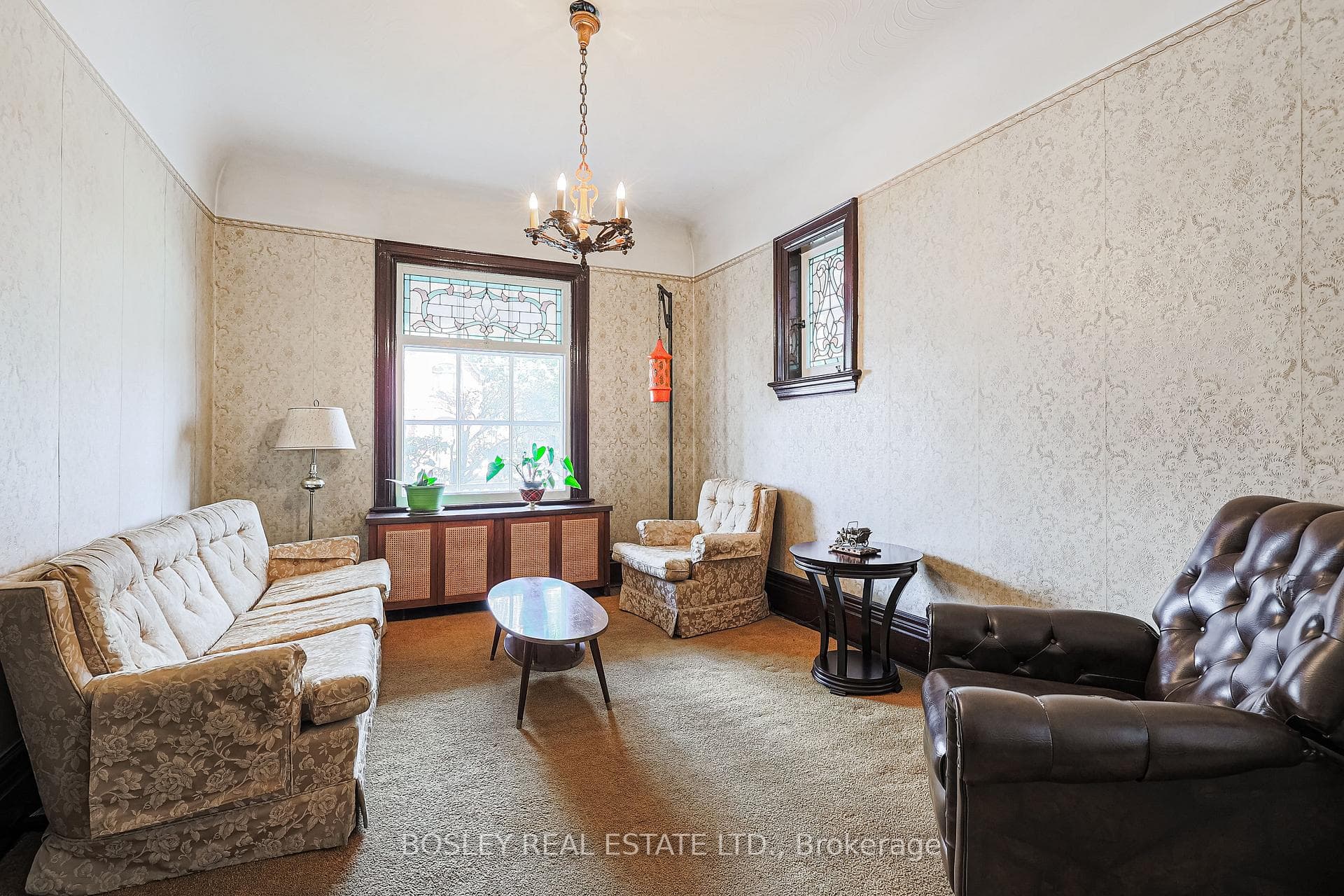 1174 Dovercourt Road photo 6