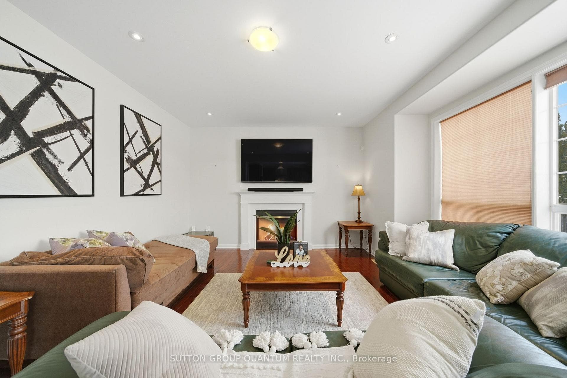 866 Cousens Terrace photo 3