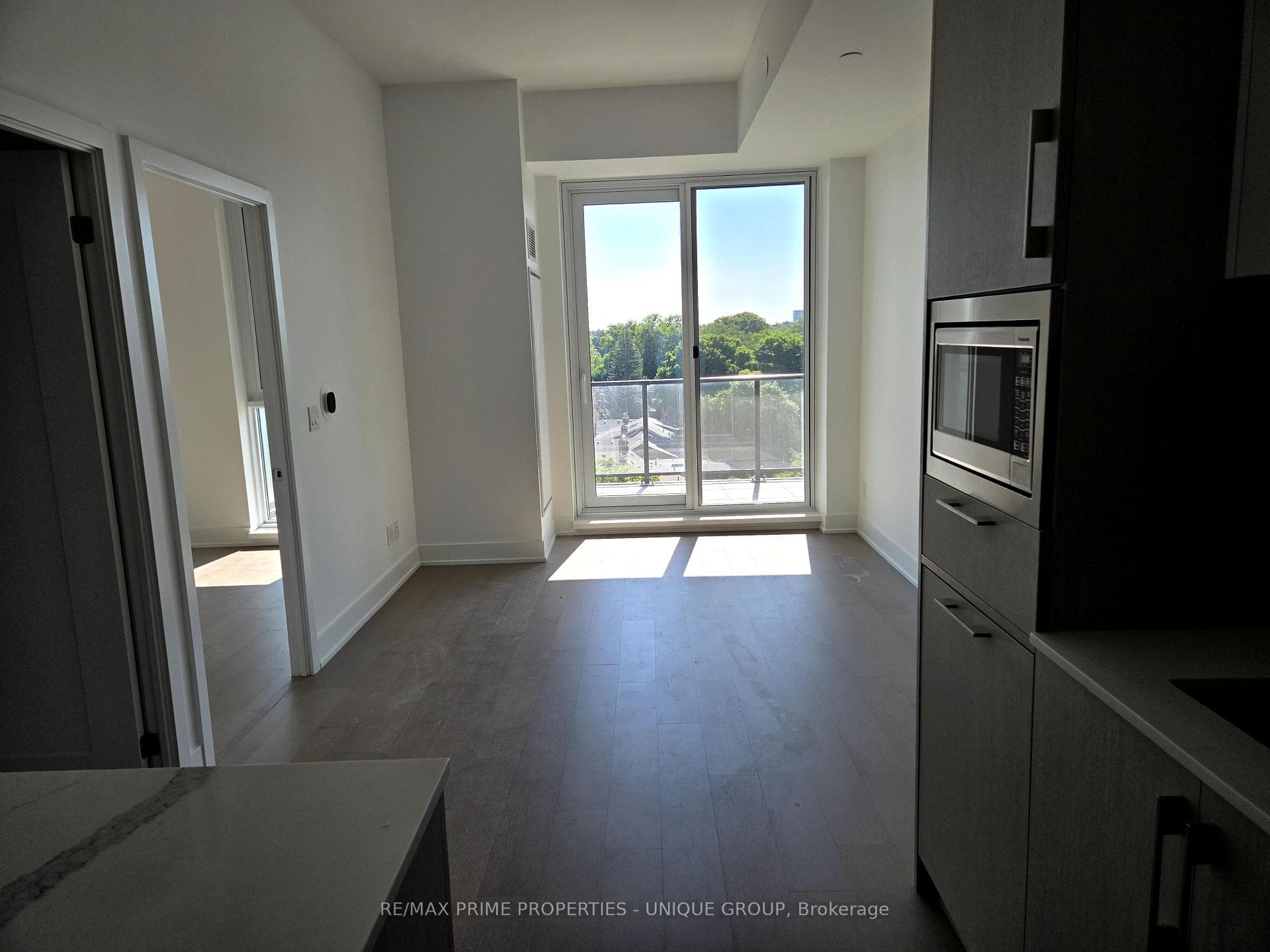 8 Manor Road Unit 806 photo 12