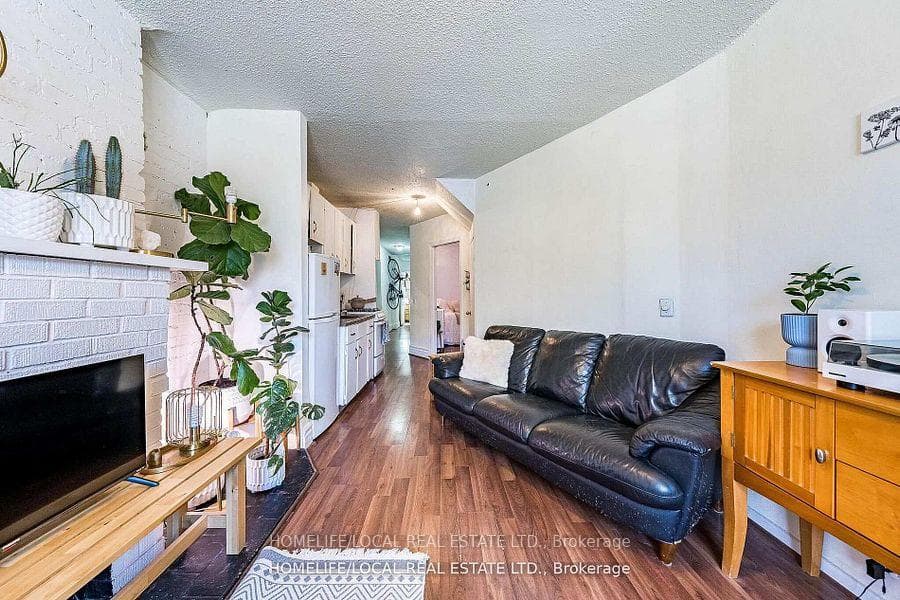 280 St Clarens Avenue photo 6