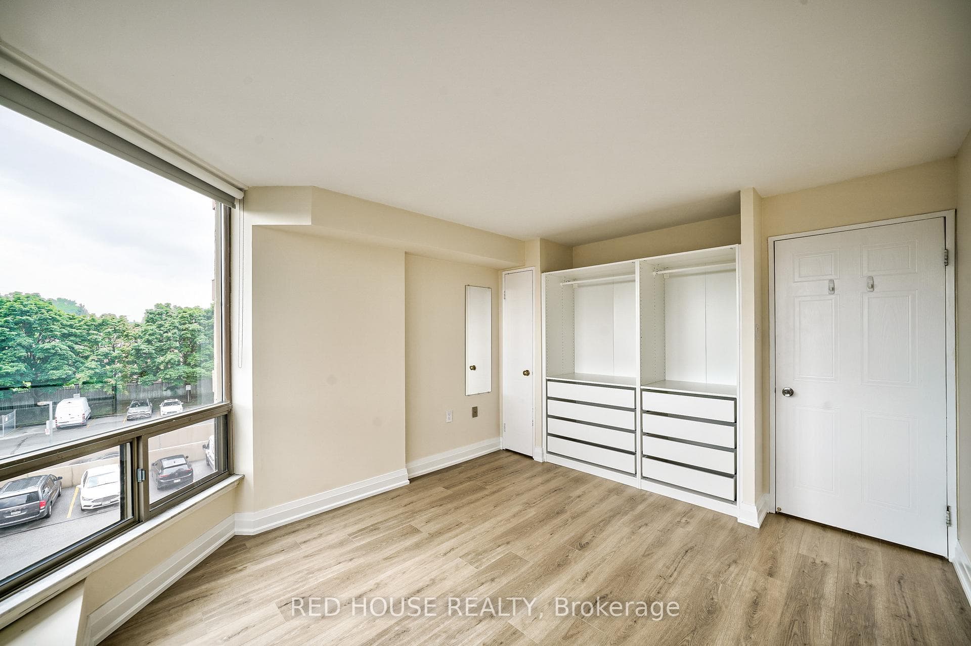 25 Fairview Road Unit 410 photo 15