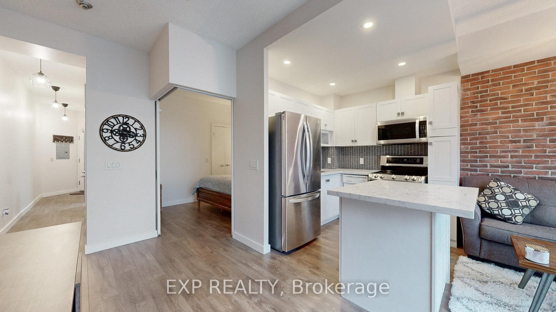 8 York Street Unit 2404 photo 4