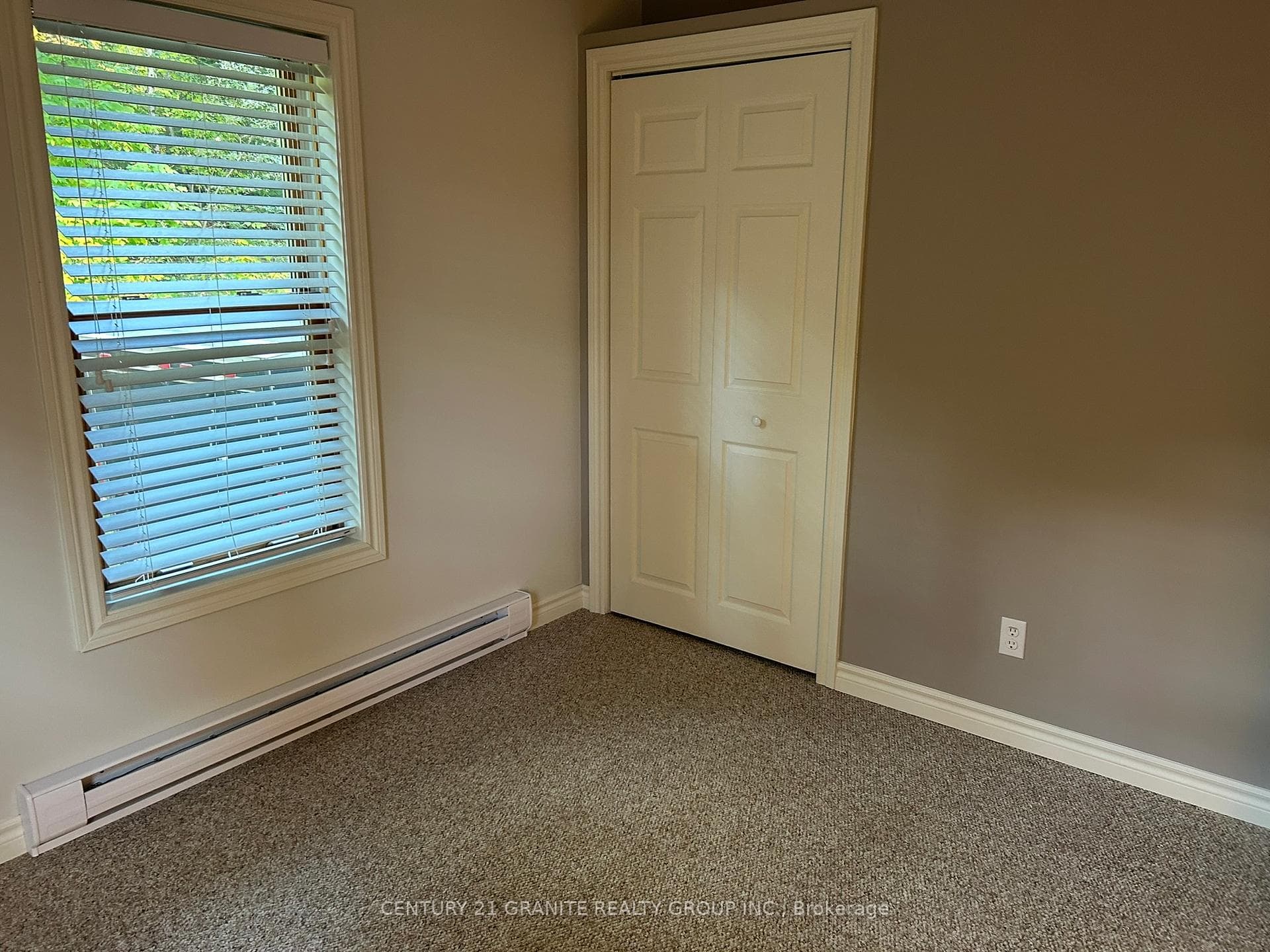 52 Tait Lane photo 16