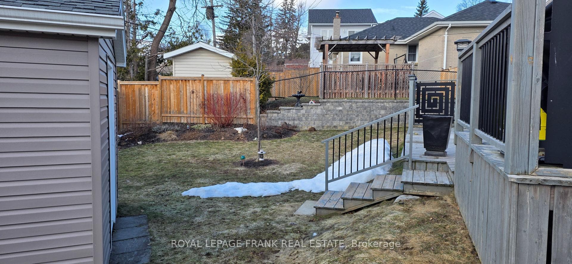 1369 Armstrong Drive photo 24