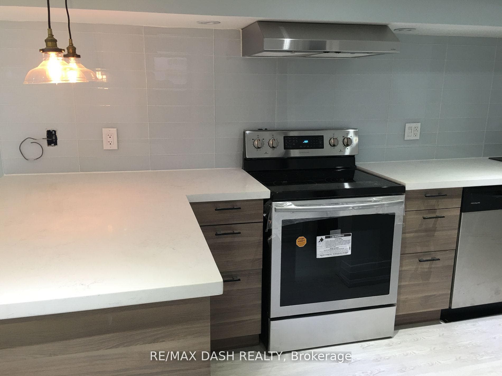 38 Hammersmith Avenue Unit Bsmnt photo 6