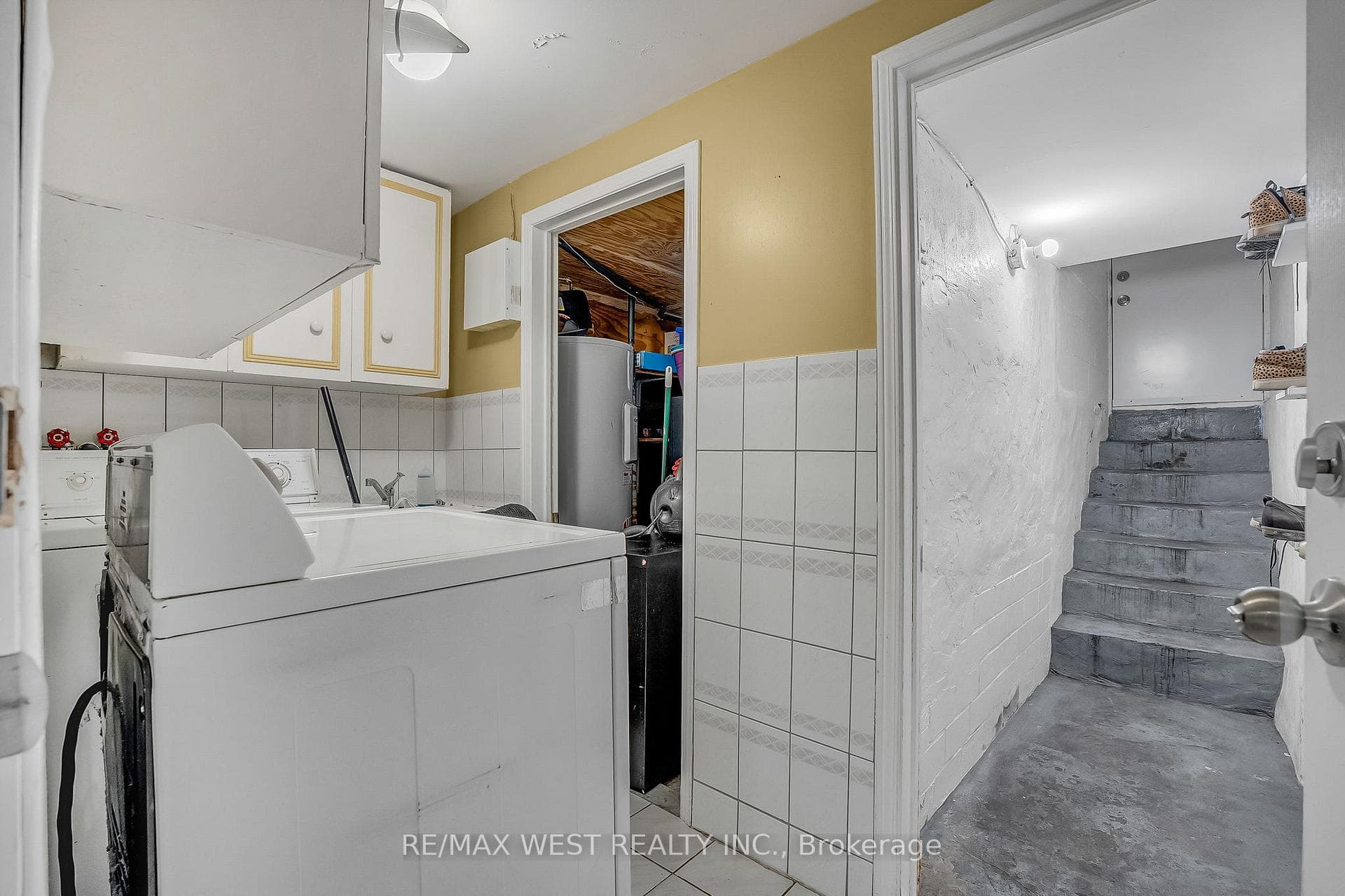 472 Symington Avenue photo 46