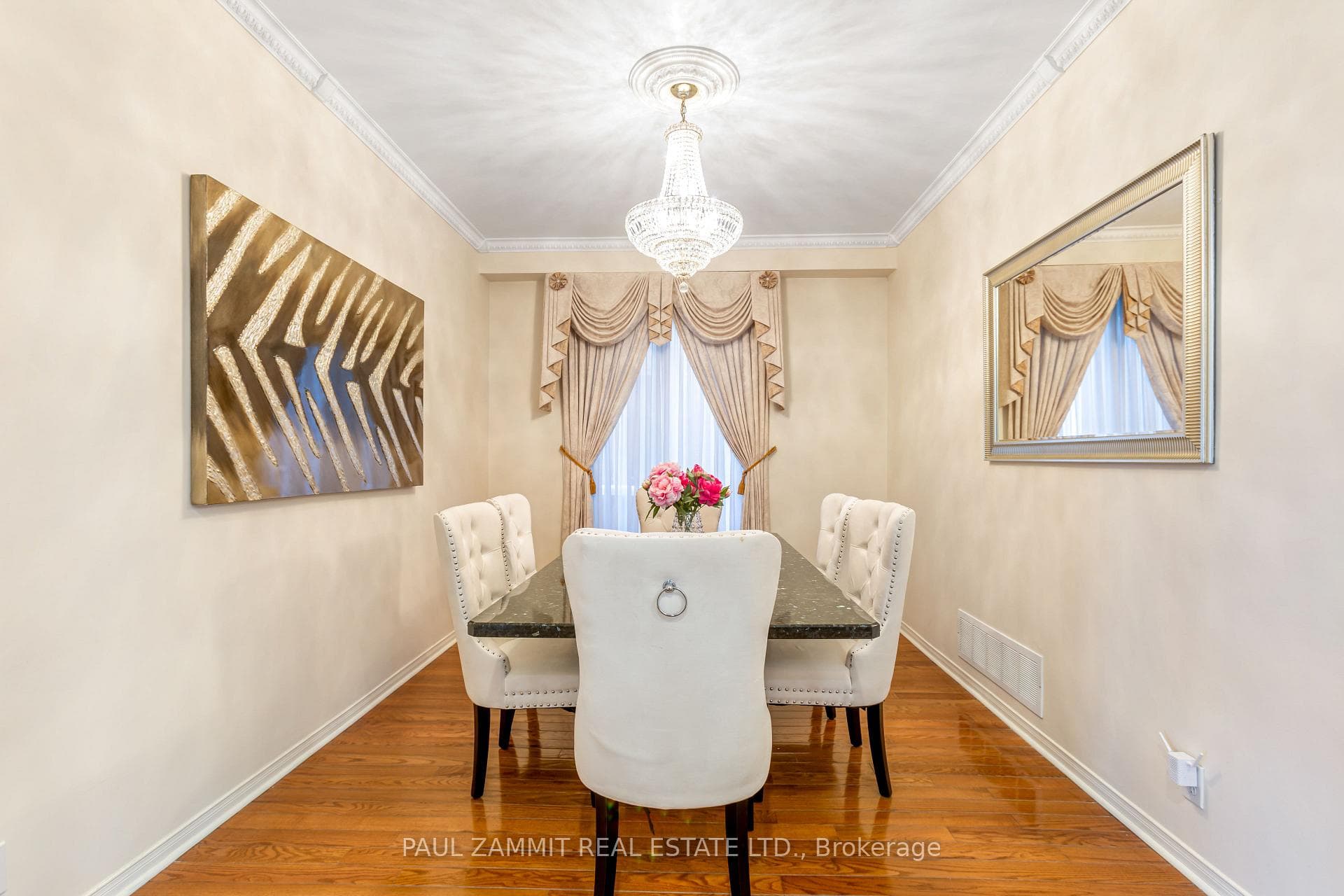 64 Walnut Grove Crescent photo 8