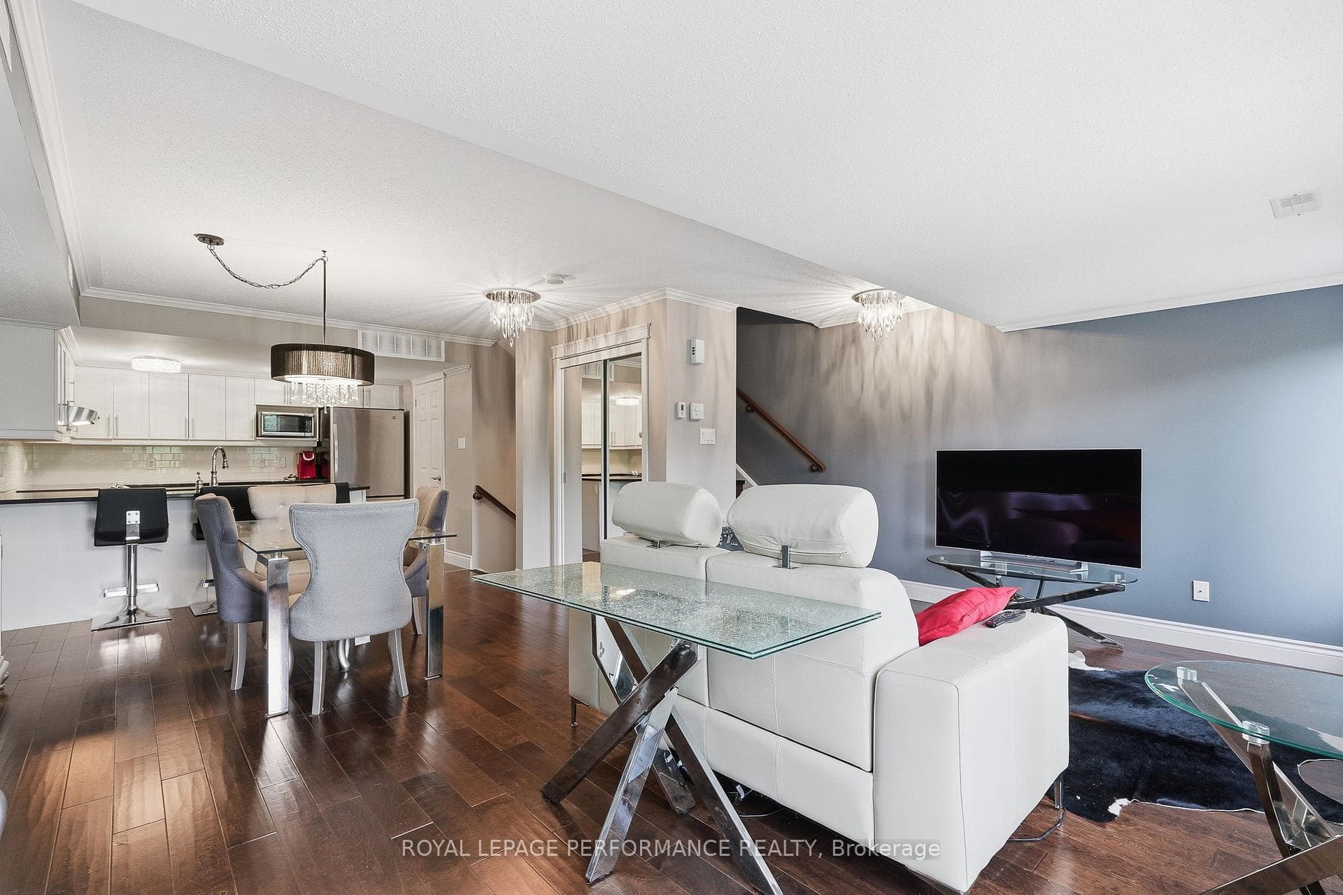 285 Titanium Private Unit B photo 15