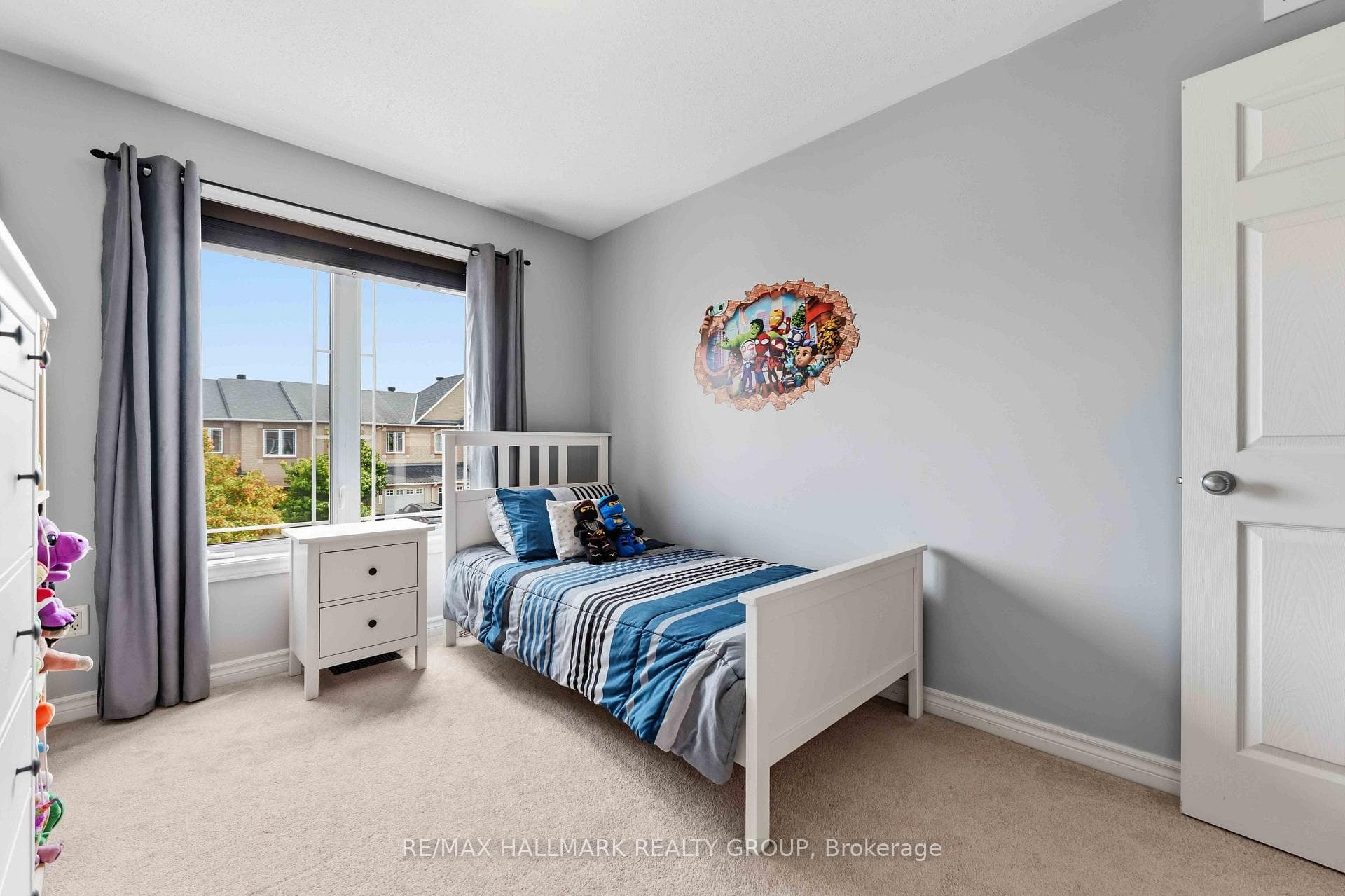 125 Montmorency Way photo 23