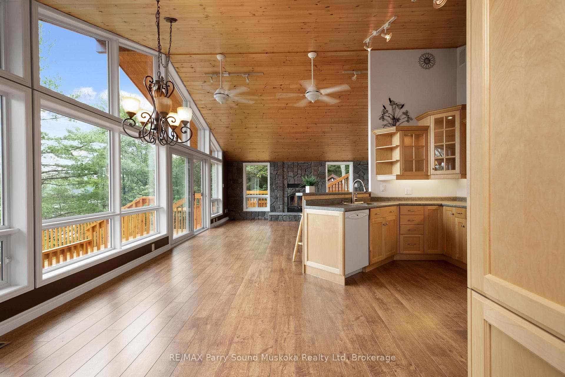 16 MOUNTAIN BASIN N/A photo 17