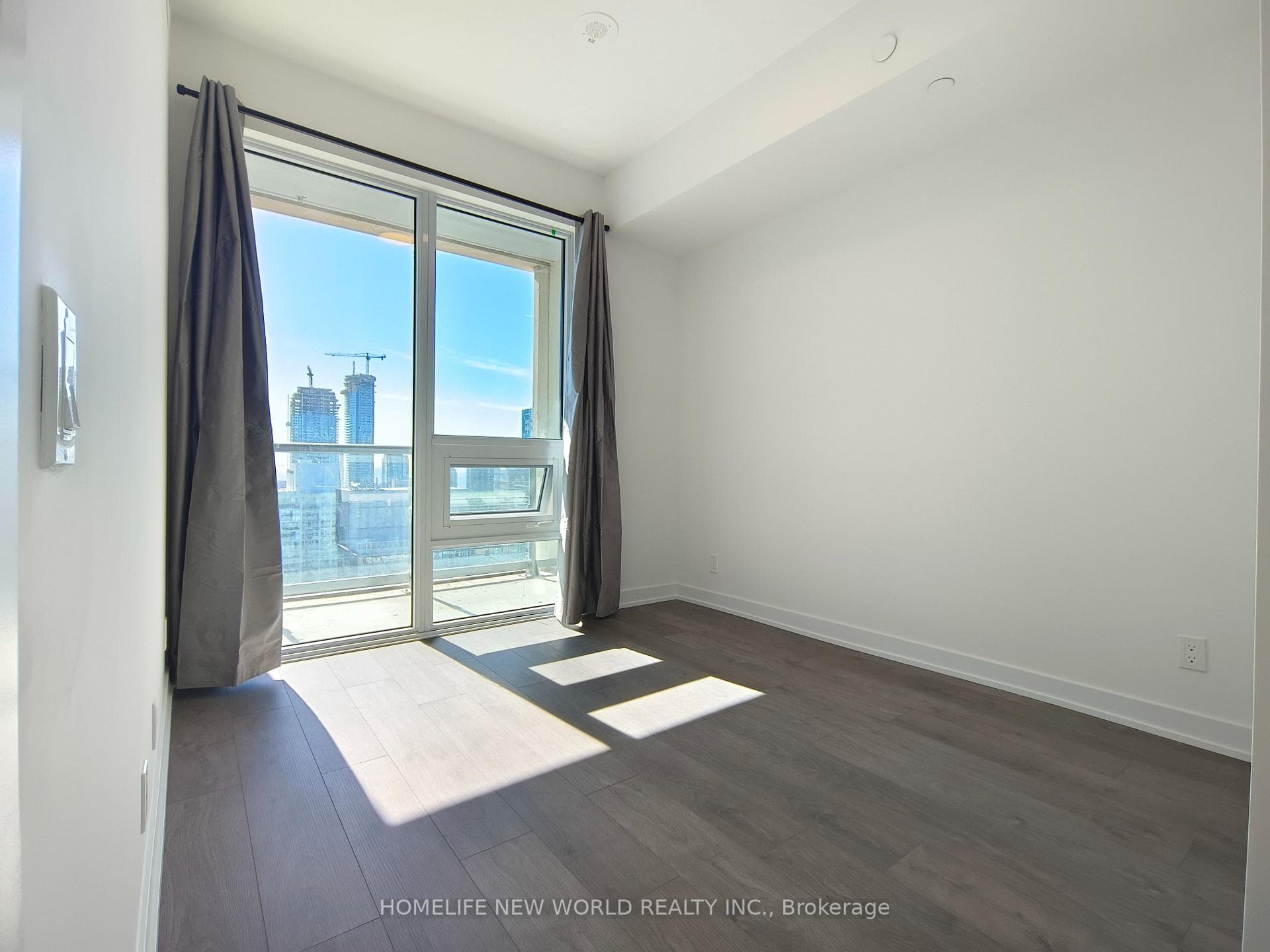 108 Peter Street Unit 4208 photo 8